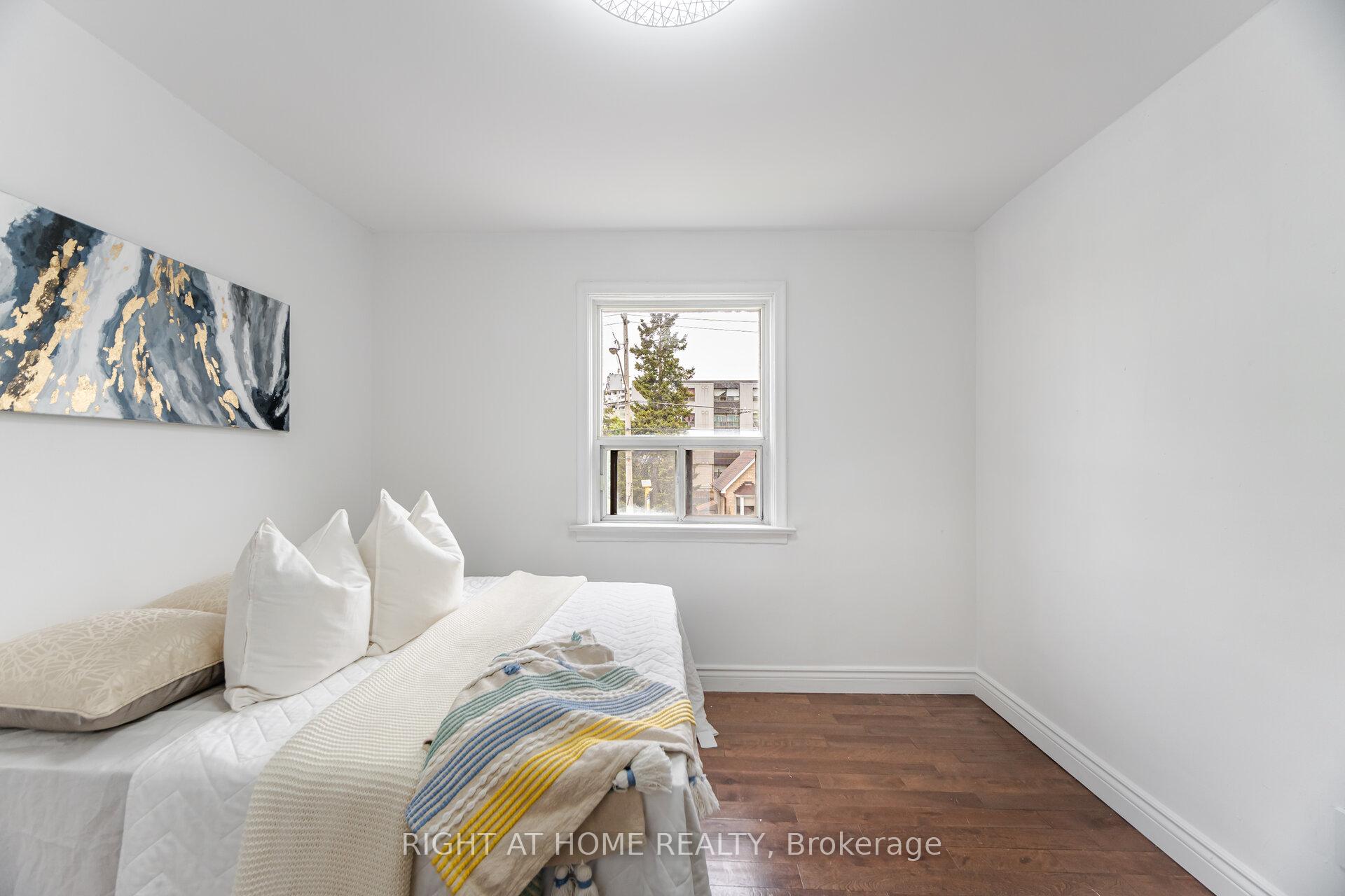 Photo 18 of 79 Chapman Avenue, Toronto, O'Connor-Parkview — HOMEH