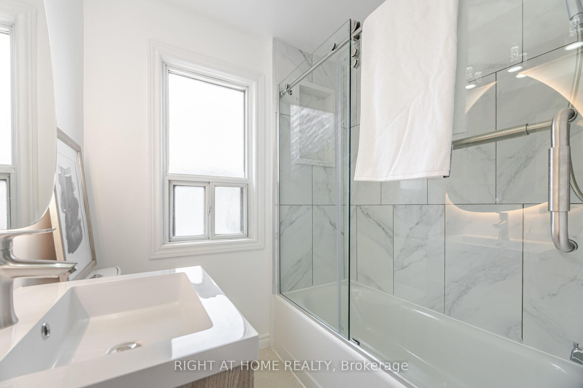 Photo 20 of 79 Chapman Avenue, Toronto, O'Connor-Parkview — HOMEH