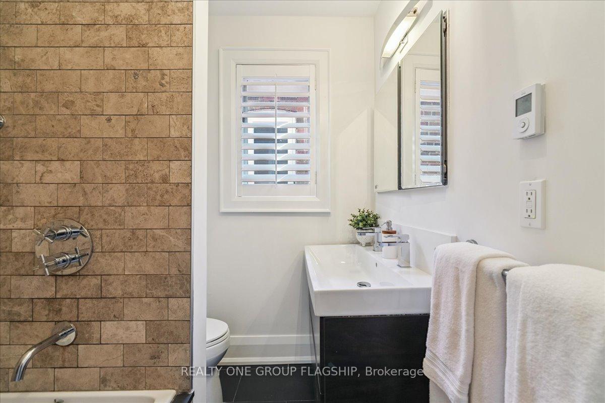 Photo 34 of 466 St Clements Avenue, Toronto, Lawrence Park South — HOMEH