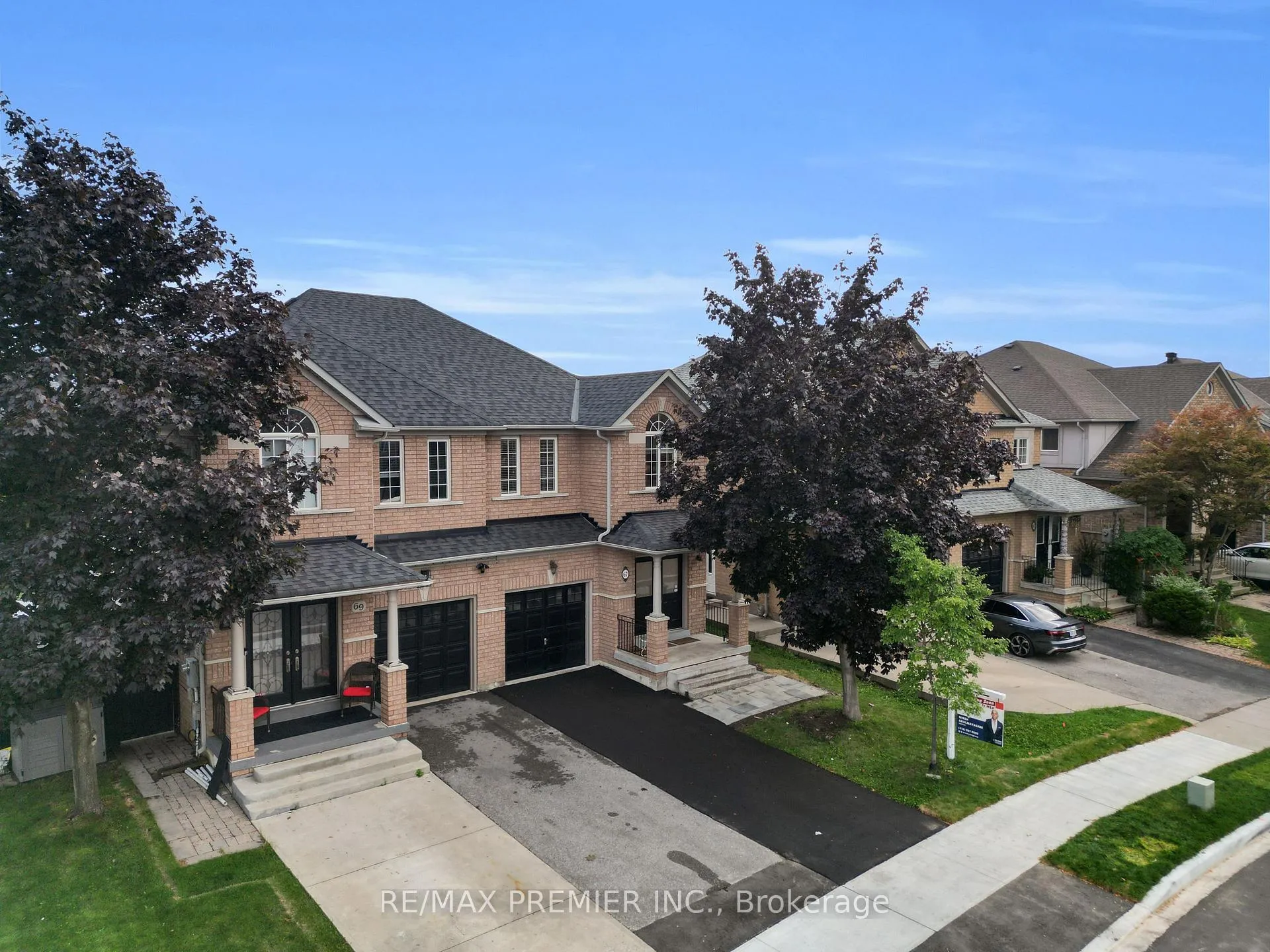 Photo 2 of 67 Colle Melito Way, Vaughan, Sonoma Heights — HOMEH