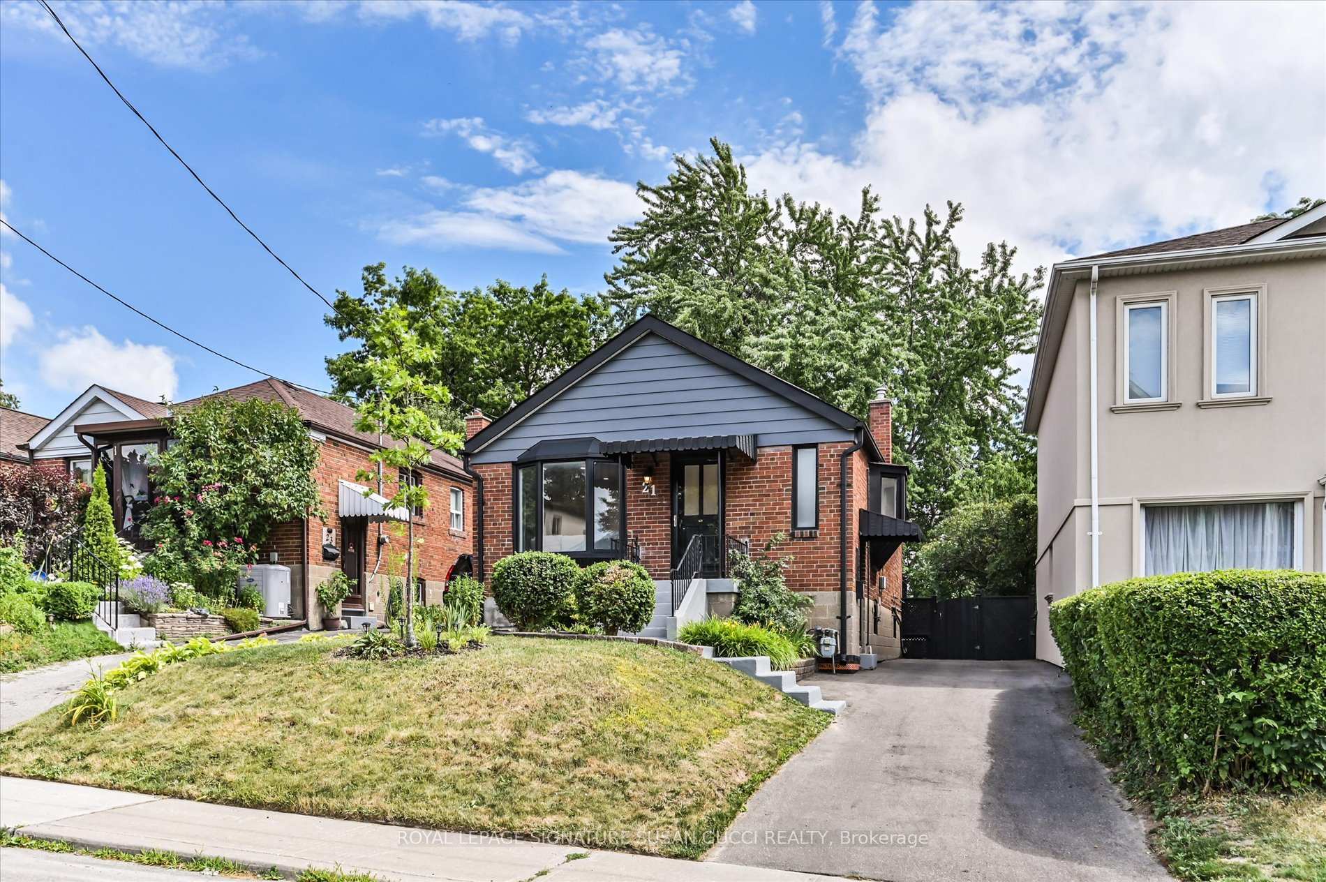 Front of 21 Galbraith Avenue