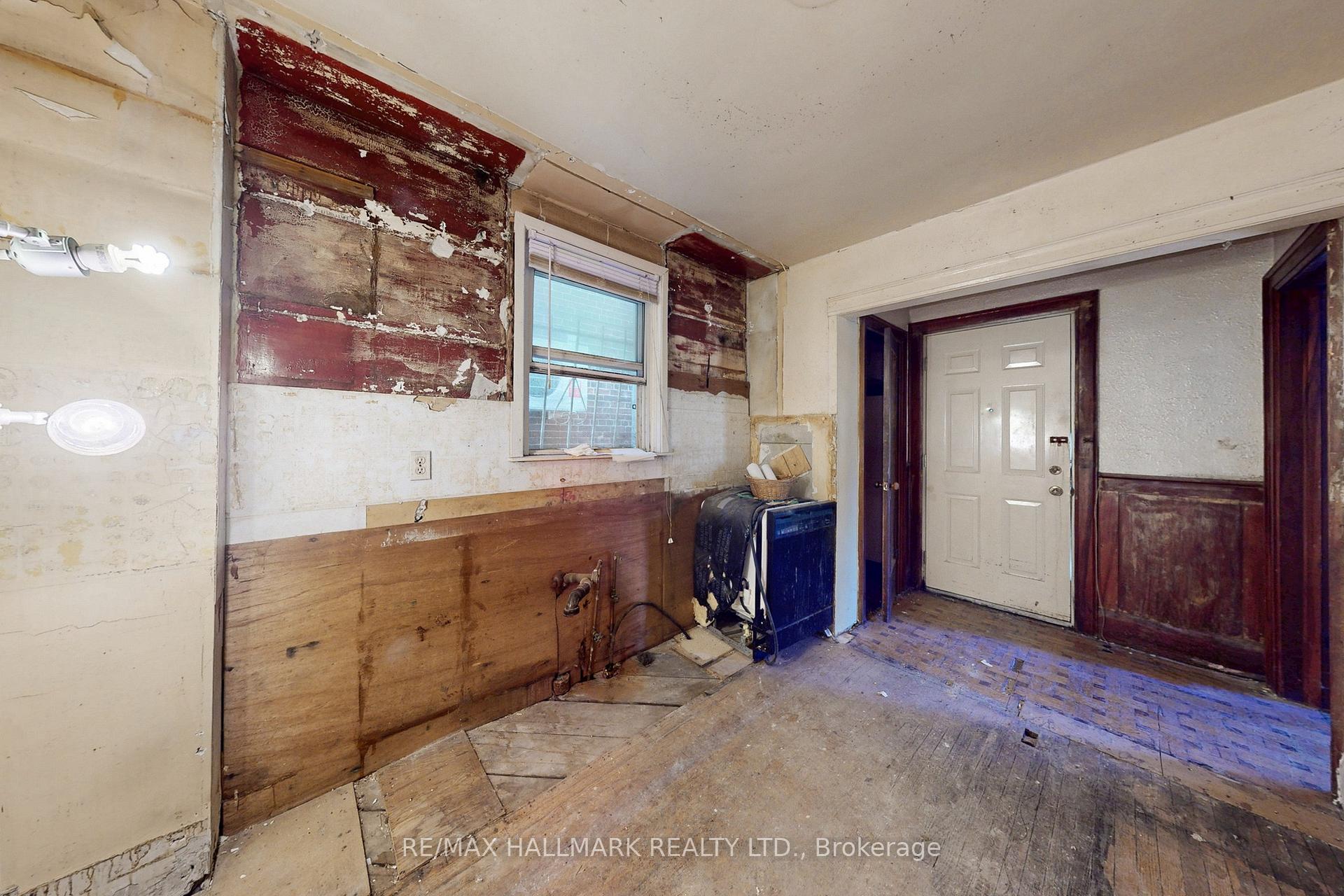 Photo 6 of 53 Highfield Road, Toronto, Greenwood-Coxwell — HOMEH