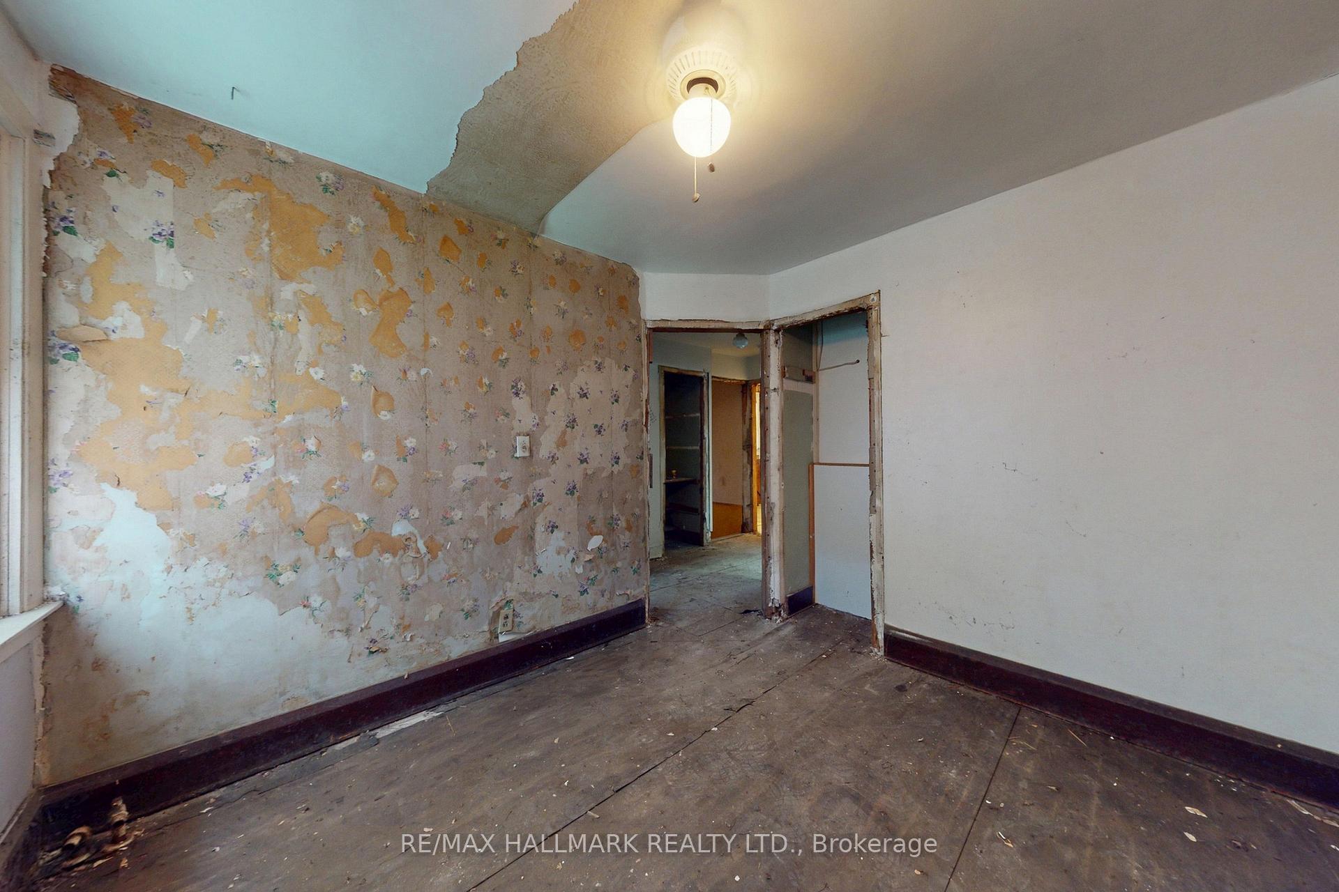 Photo 11 of 53 Highfield Road, Toronto, Greenwood-Coxwell — HOMEH
