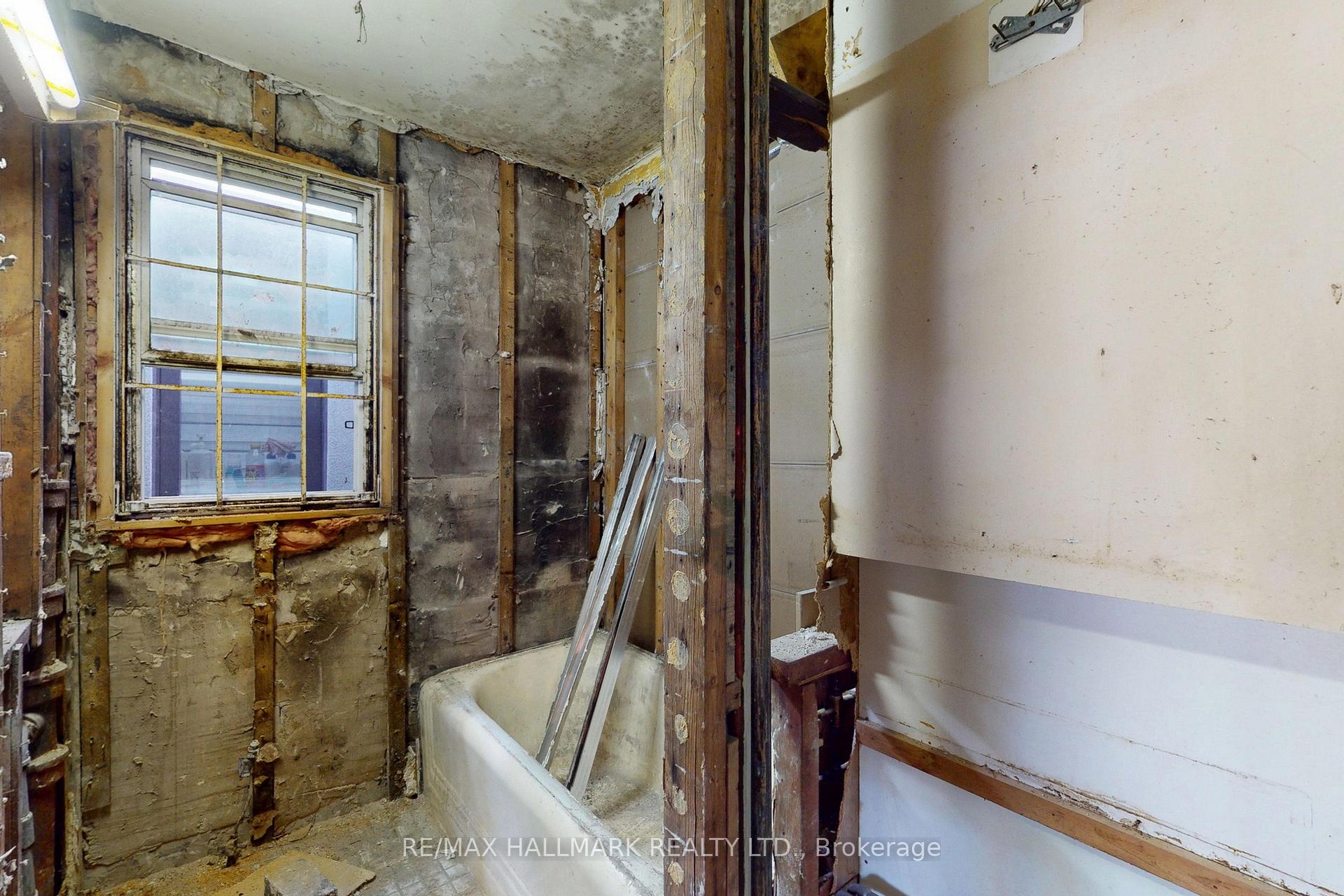 Photo 14 of 53 Highfield Road, Toronto, Greenwood-Coxwell — HOMEH