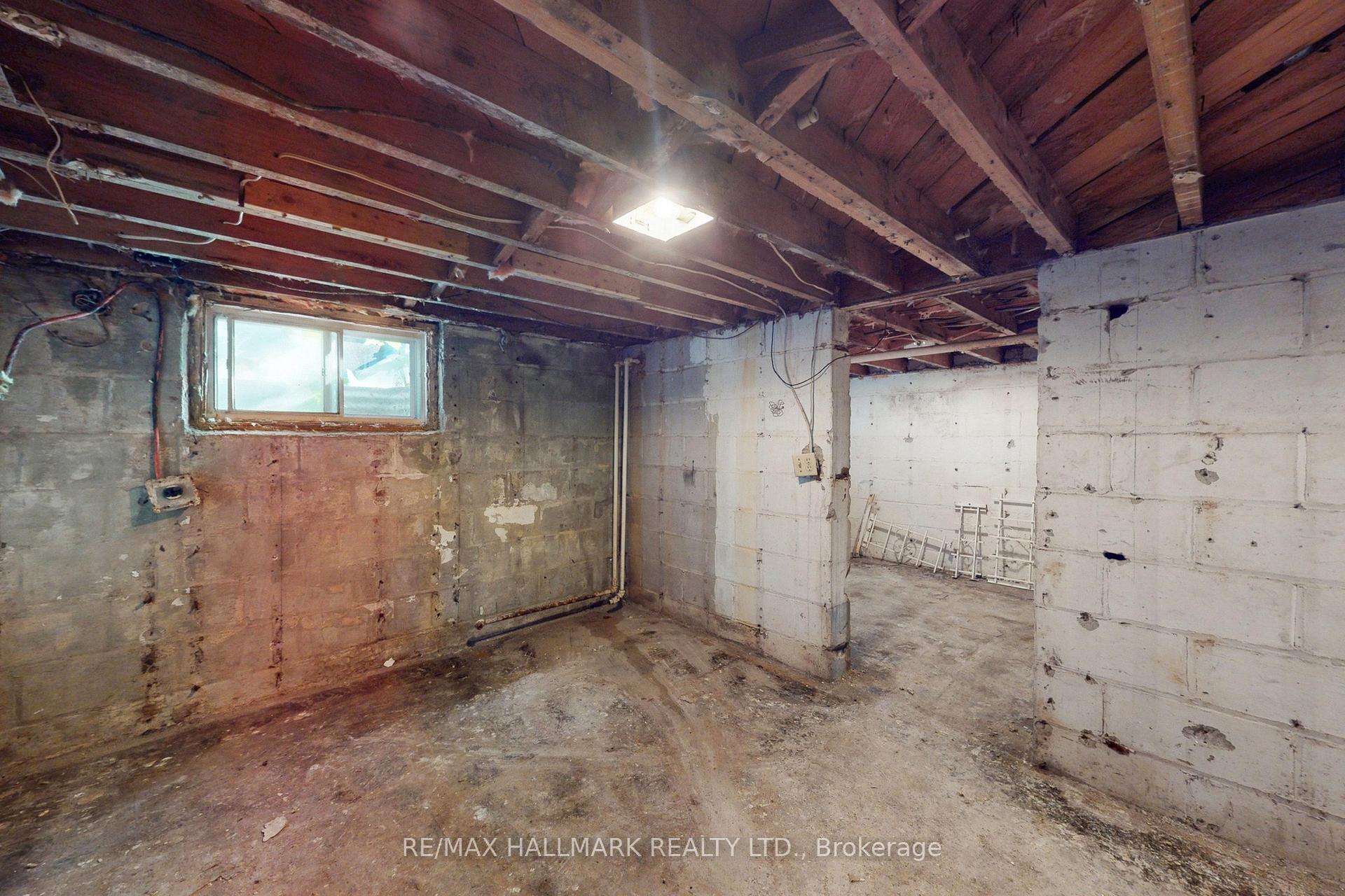 Photo 19 of 53 Highfield Road, Toronto, Greenwood-Coxwell — HOMEH
