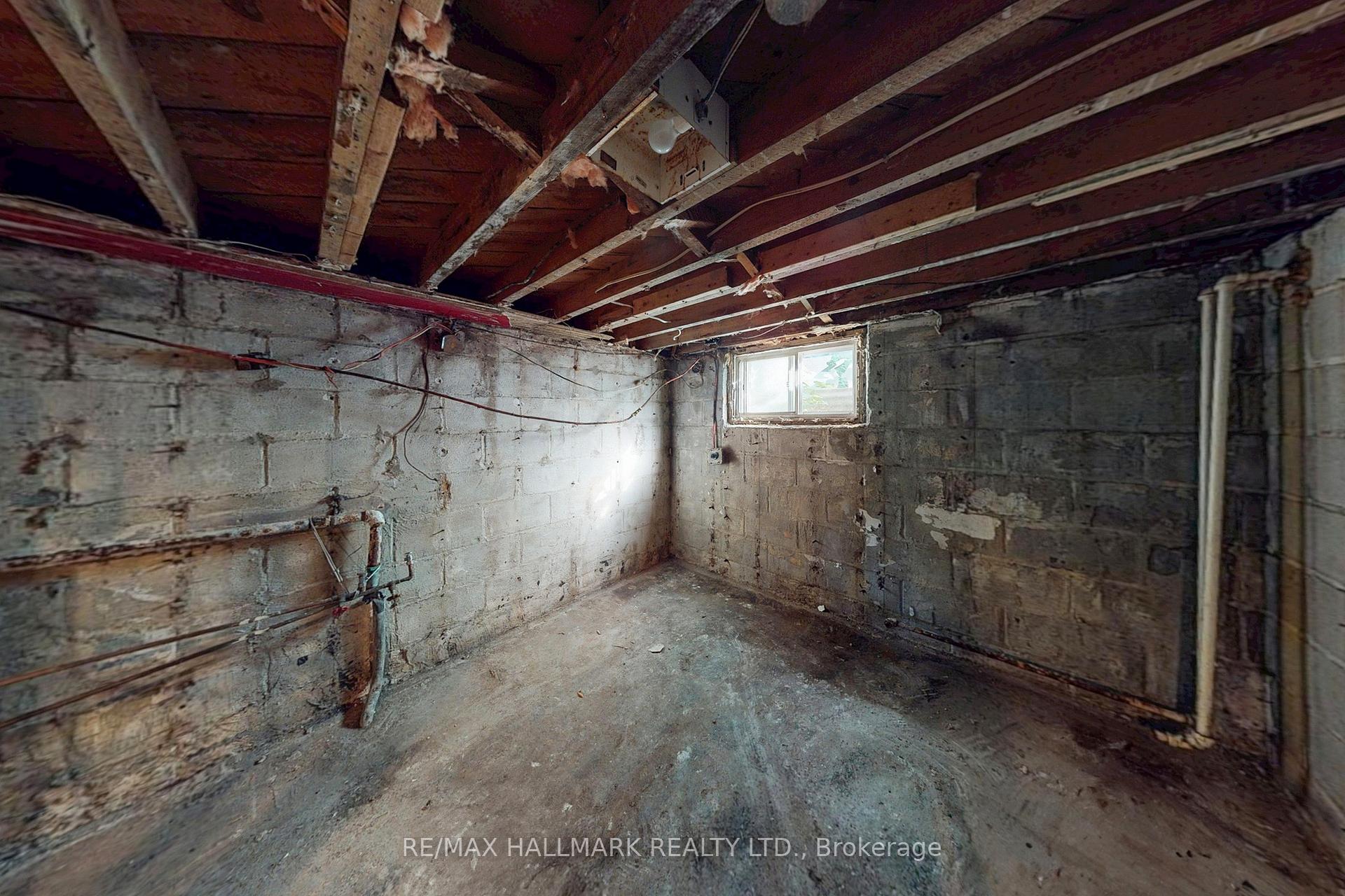 Photo 22 of 53 Highfield Road, Toronto, Greenwood-Coxwell — HOMEH