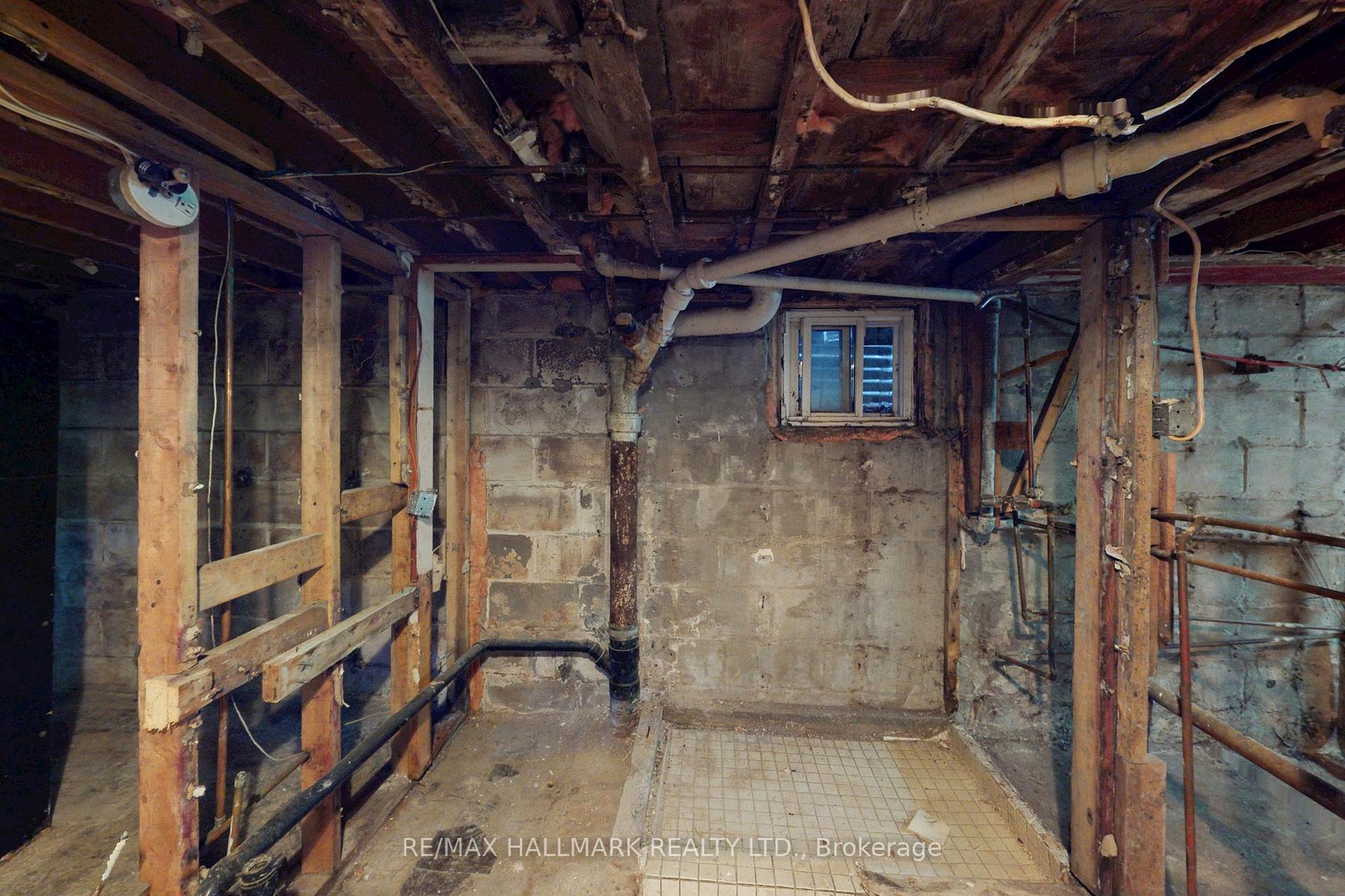 Photo 23 of 53 Highfield Road, Toronto, Greenwood-Coxwell — HOMEH