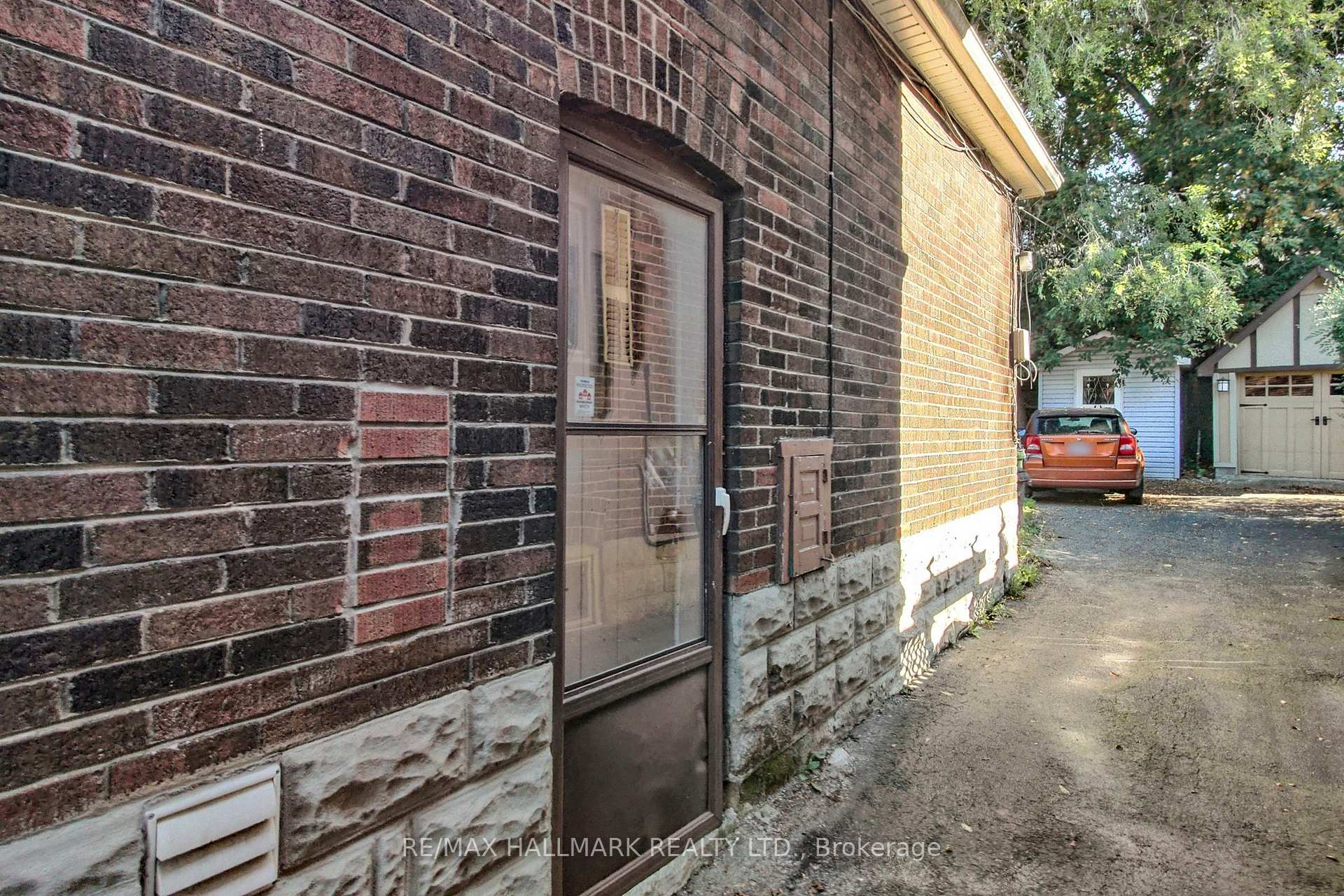Photo 25 of 53 Highfield Road, Toronto, Greenwood-Coxwell — HOMEH