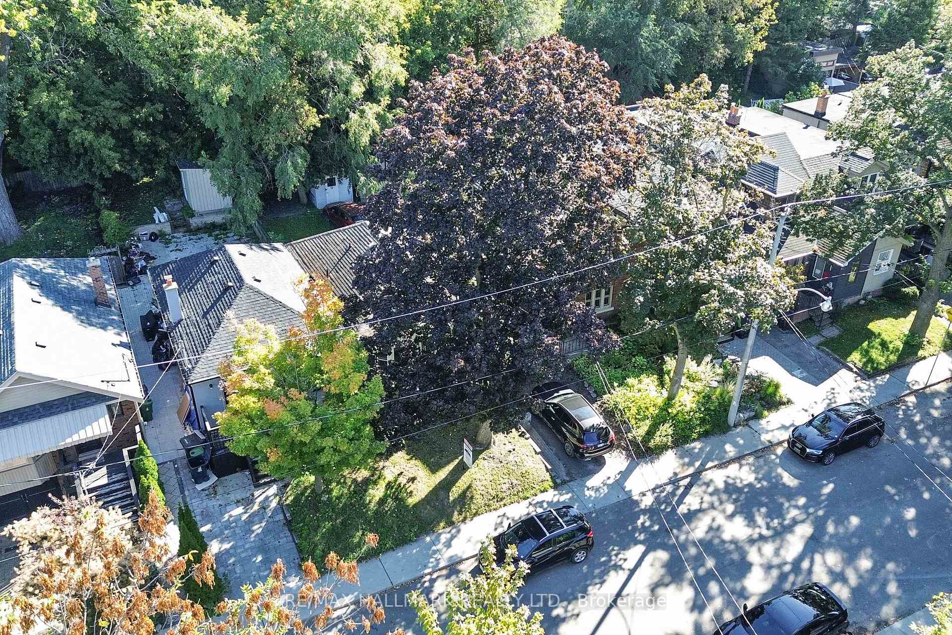 Photo 31 of 53 Highfield Road, Toronto, Greenwood-Coxwell — HOMEH
