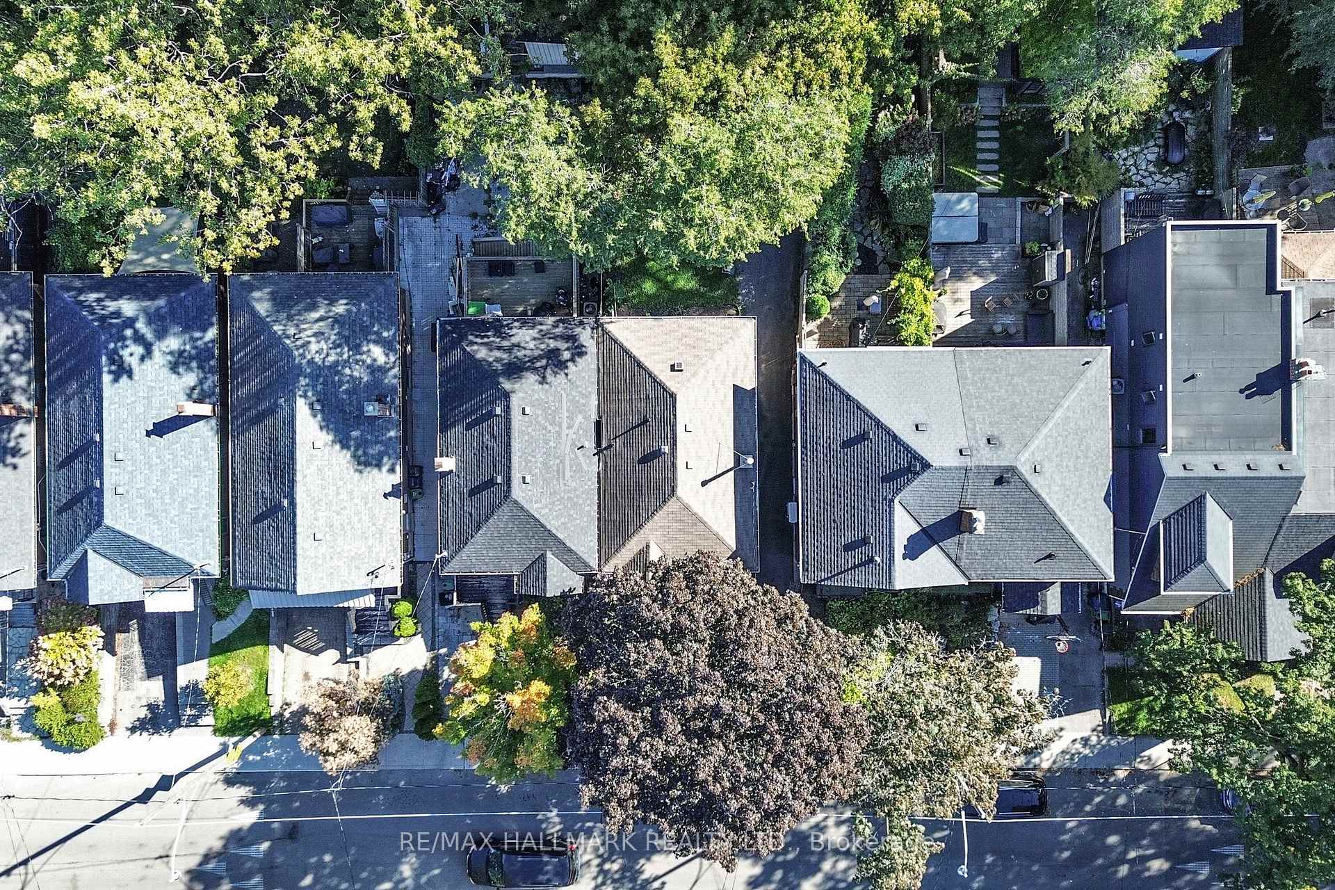 Photo 33 of 53 Highfield Road, Toronto, Greenwood-Coxwell — HOMEH