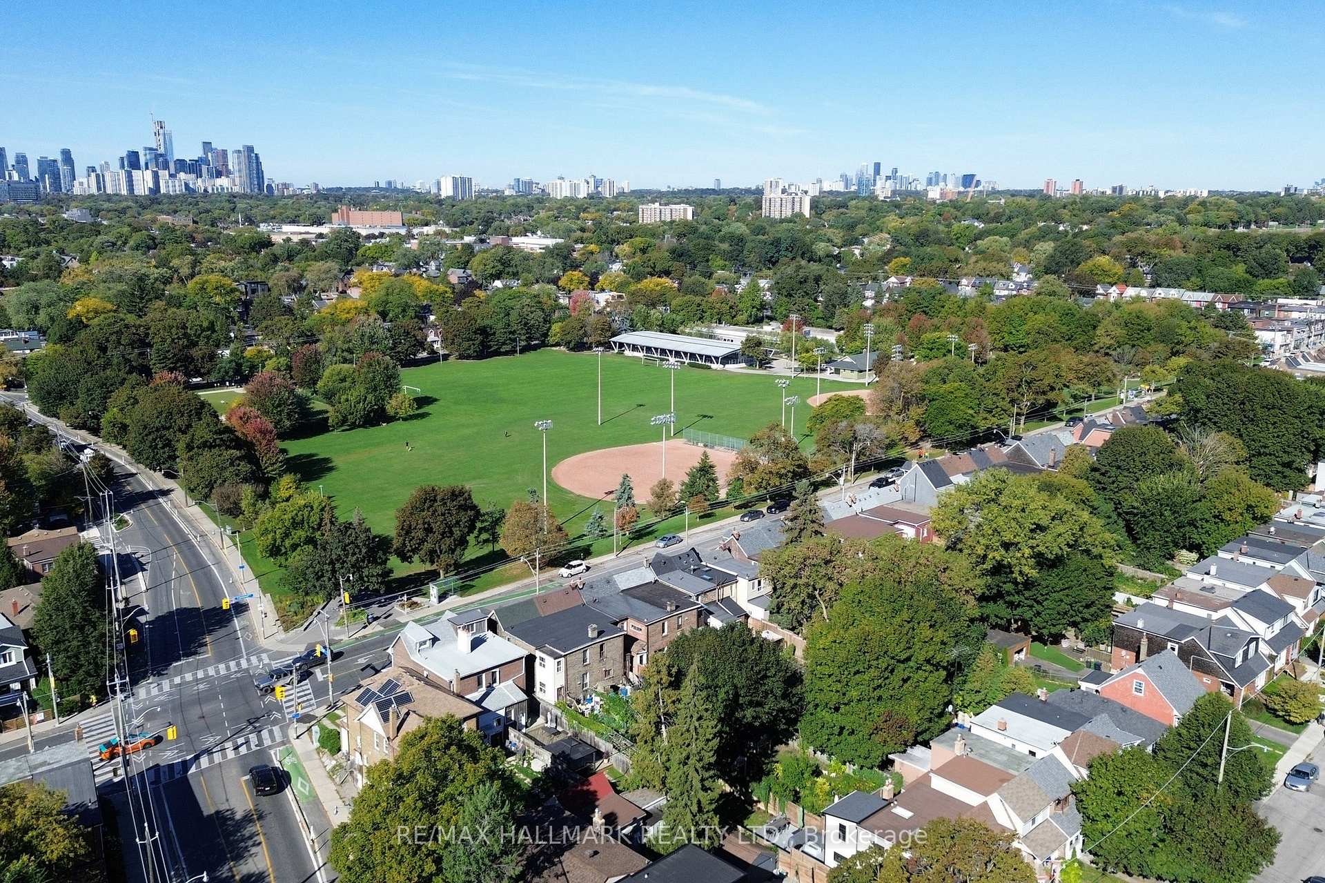Photo 34 of 53 Highfield Road, Toronto, Greenwood-Coxwell — HOMEH