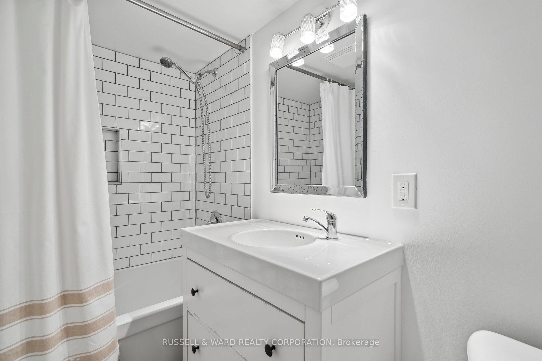 Photo 39 of 618 Clinton Street, Toronto, The Annex — HOMEH