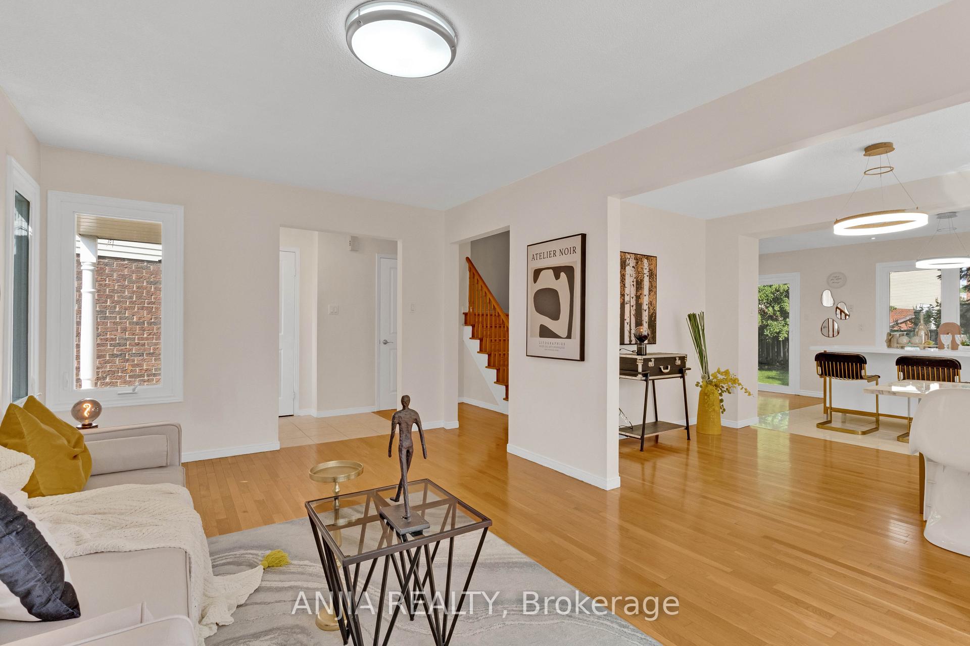 Photo 6 of 70 Elmfield Crescent, Scarborough, Steeles — HOMEH