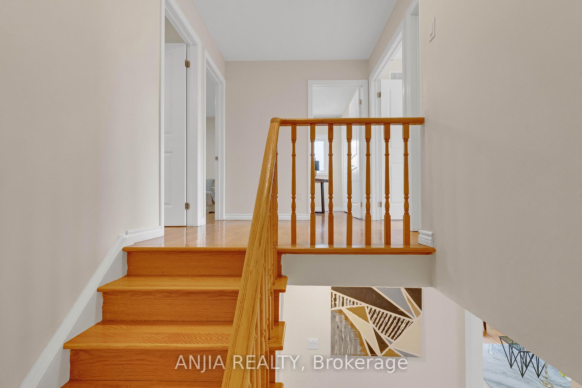 Photo 17 of 70 Elmfield Crescent, Scarborough, Steeles — HOMEH