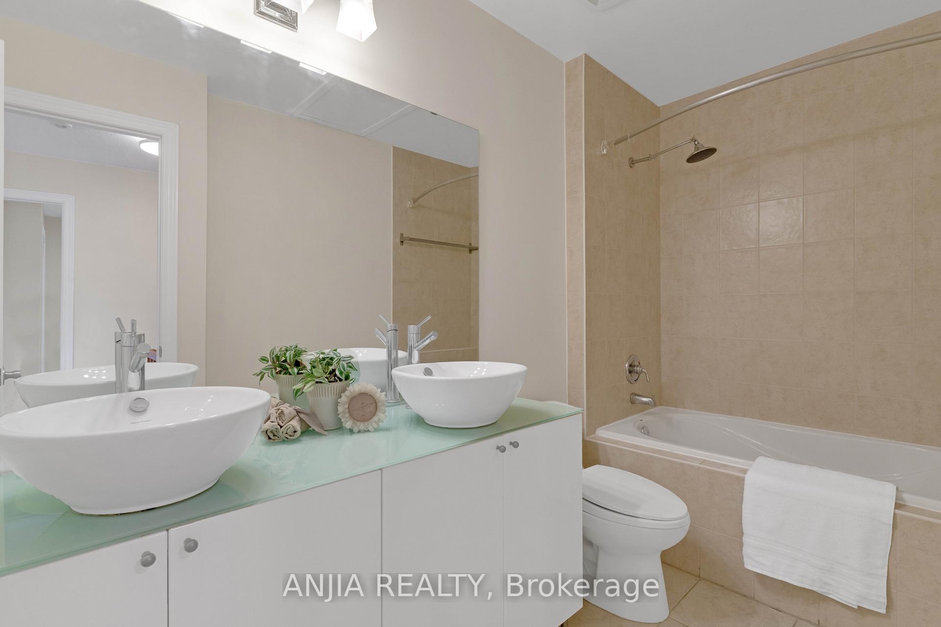Photo 24 of 70 Elmfield Crescent, Scarborough, Steeles — HOMEH