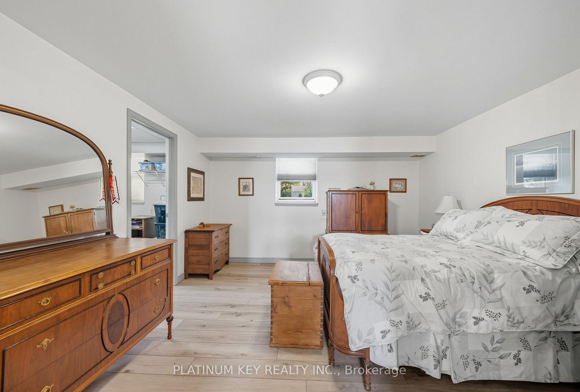 Photo 15 of 8546 Falconbridge Drive, Strathroy-Caradoc, Mount Brydges — HOMEH
