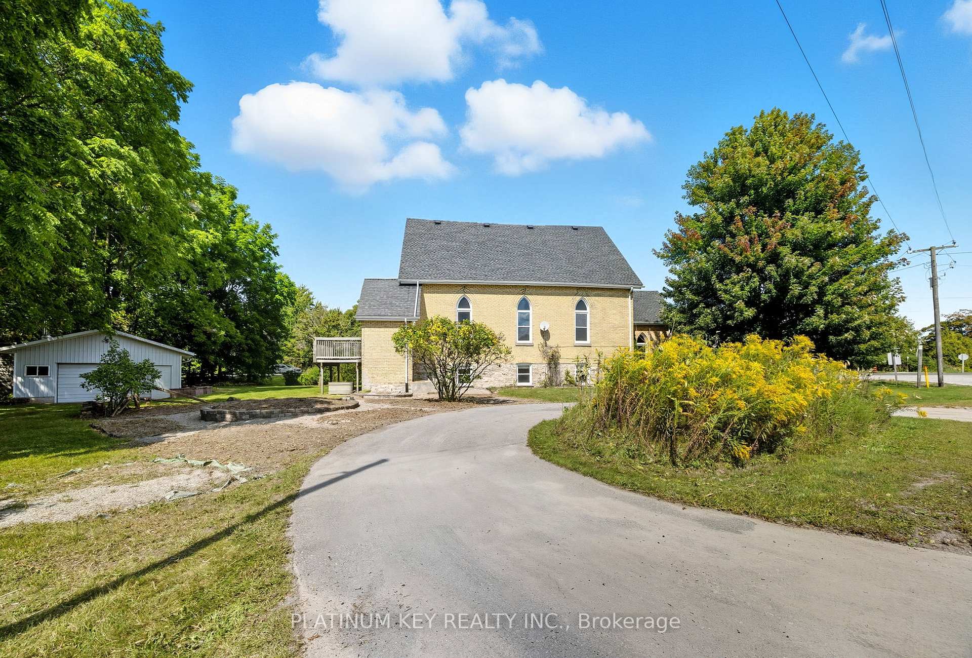 Photo 32 of 8546 Falconbridge Drive, Strathroy-Caradoc, Mount Brydges — HOMEH