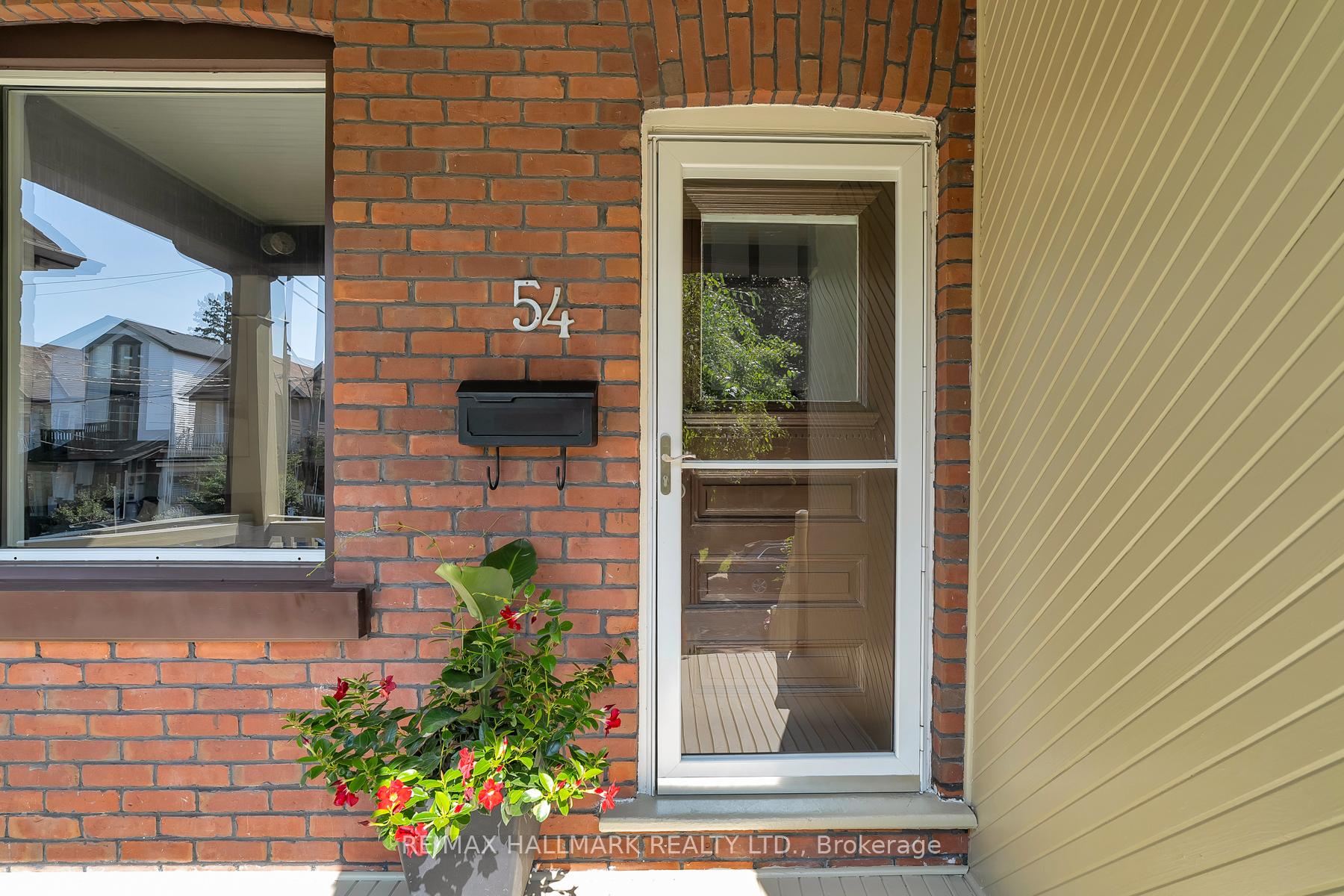 Photo 3 of 54 Wroxeter Avenue, Toronto, Blake-Jones — HOMEH