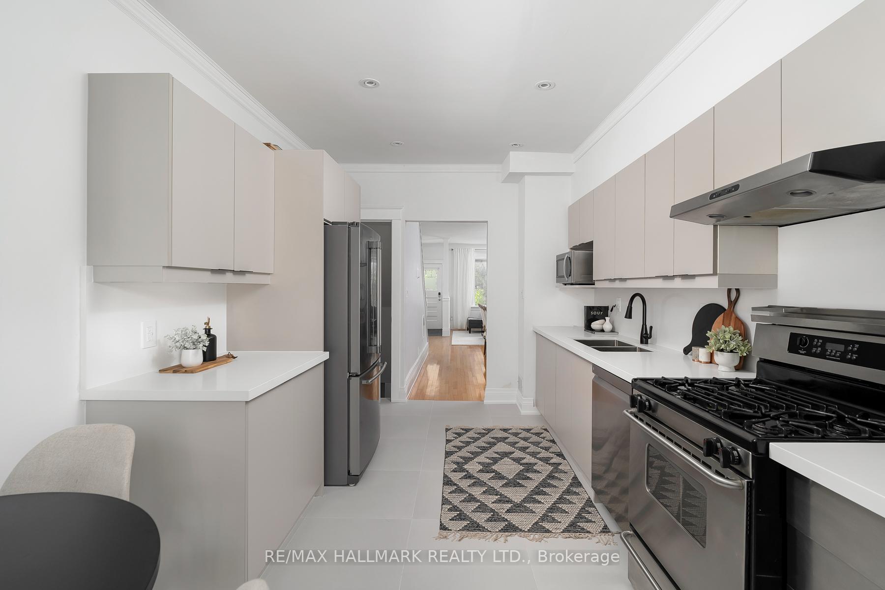Photo 17 of 54 Wroxeter Avenue, Toronto, Blake-Jones — HOMEH