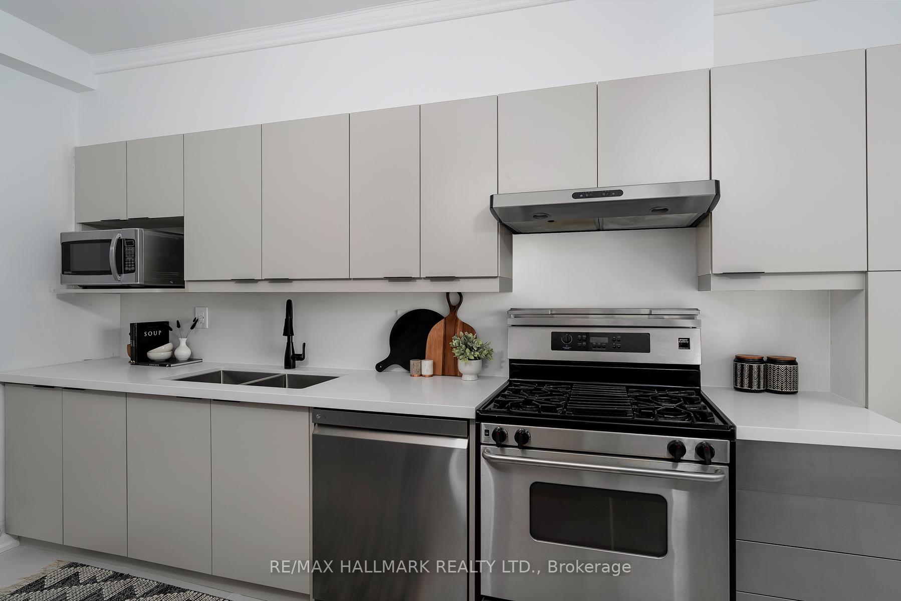 Photo 18 of 54 Wroxeter Avenue, Toronto, Blake-Jones — HOMEH