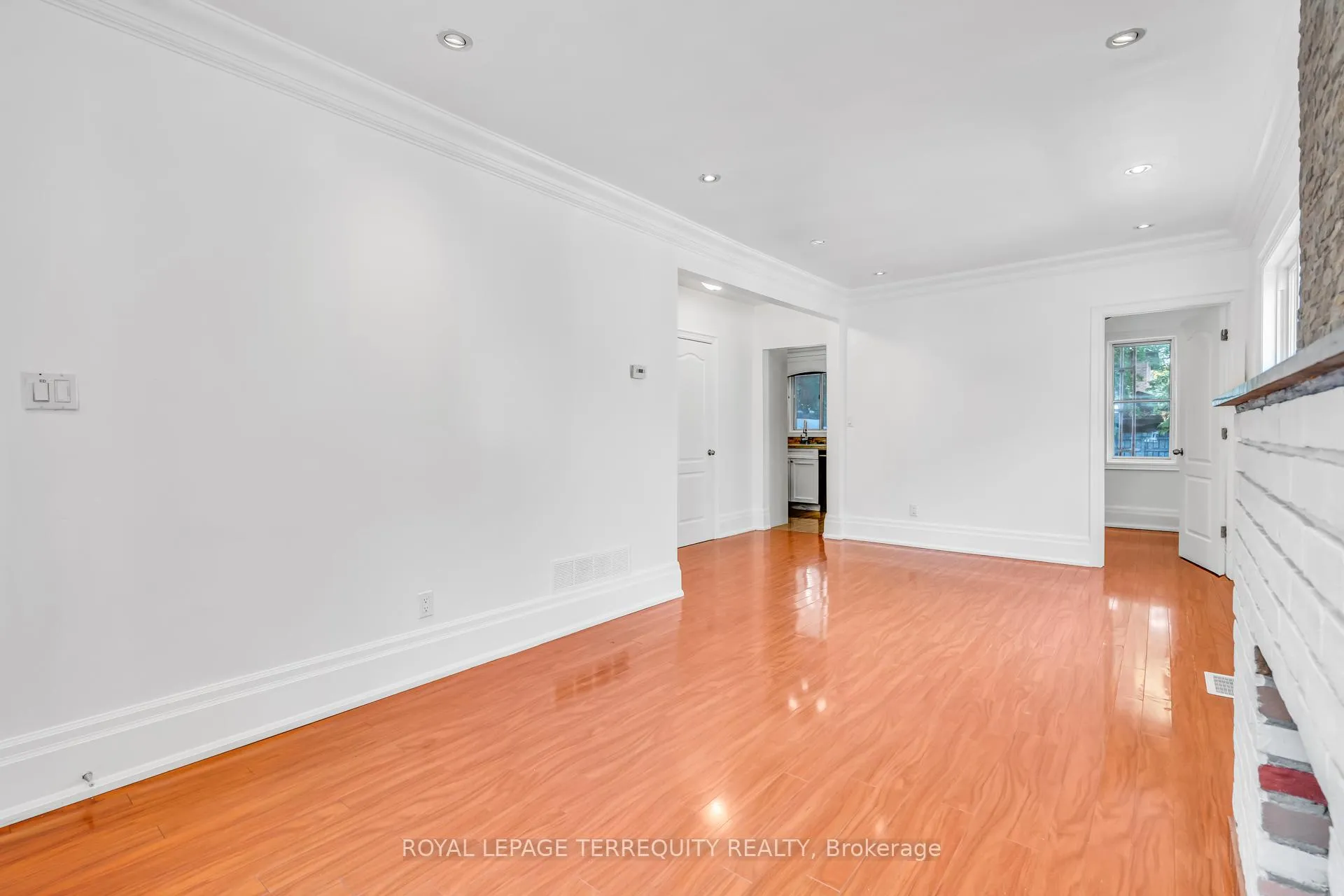 Photo 5 of 78 Lawrence Avenue W, Toronto, Lawrence Park North — HOMEH