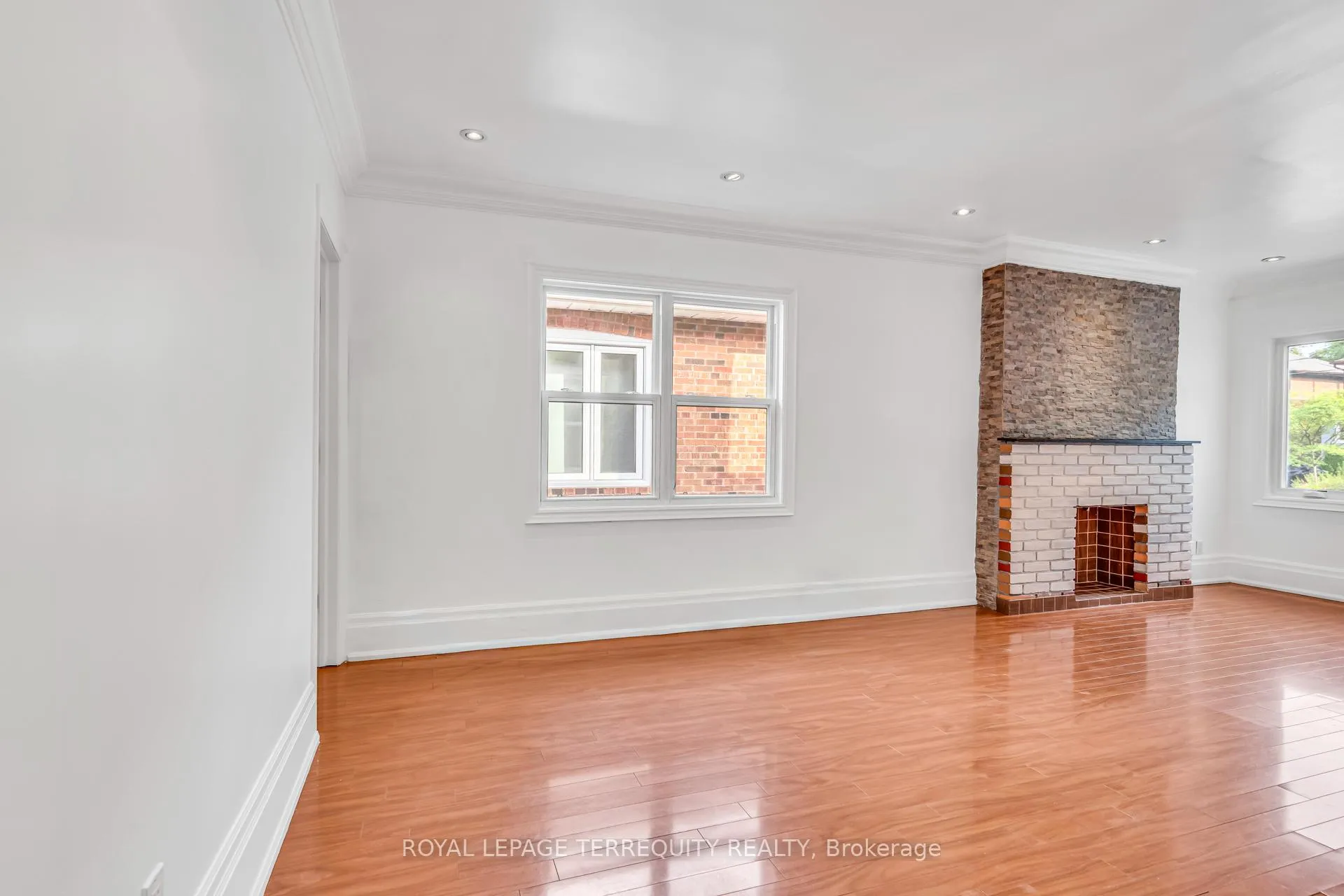 Photo 6 of 78 Lawrence Avenue W, Toronto, Lawrence Park North — HOMEH