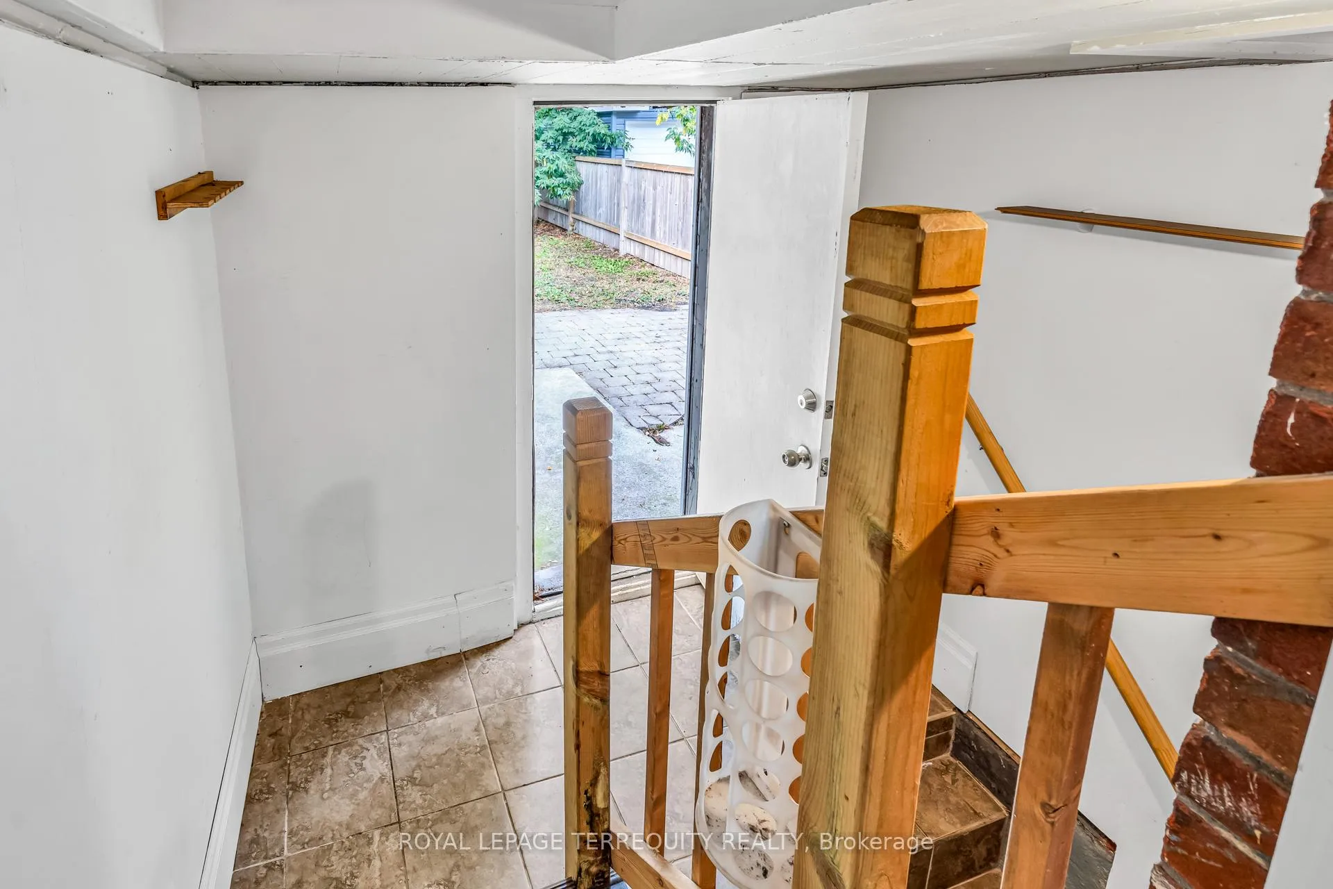 Photo 14 of 78 Lawrence Avenue W, Toronto, Lawrence Park North — HOMEH