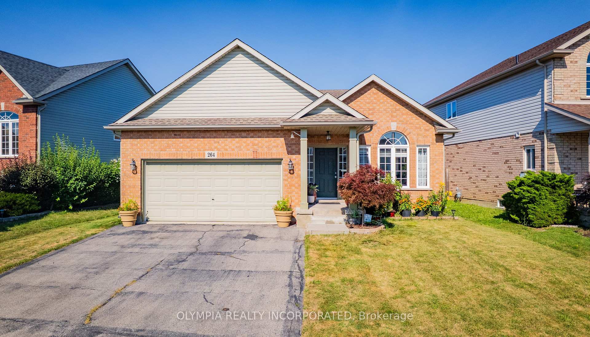 Photo 1 of 264 Winterberry Boulevard, Thorold, Confederation Heights — HOMEH
