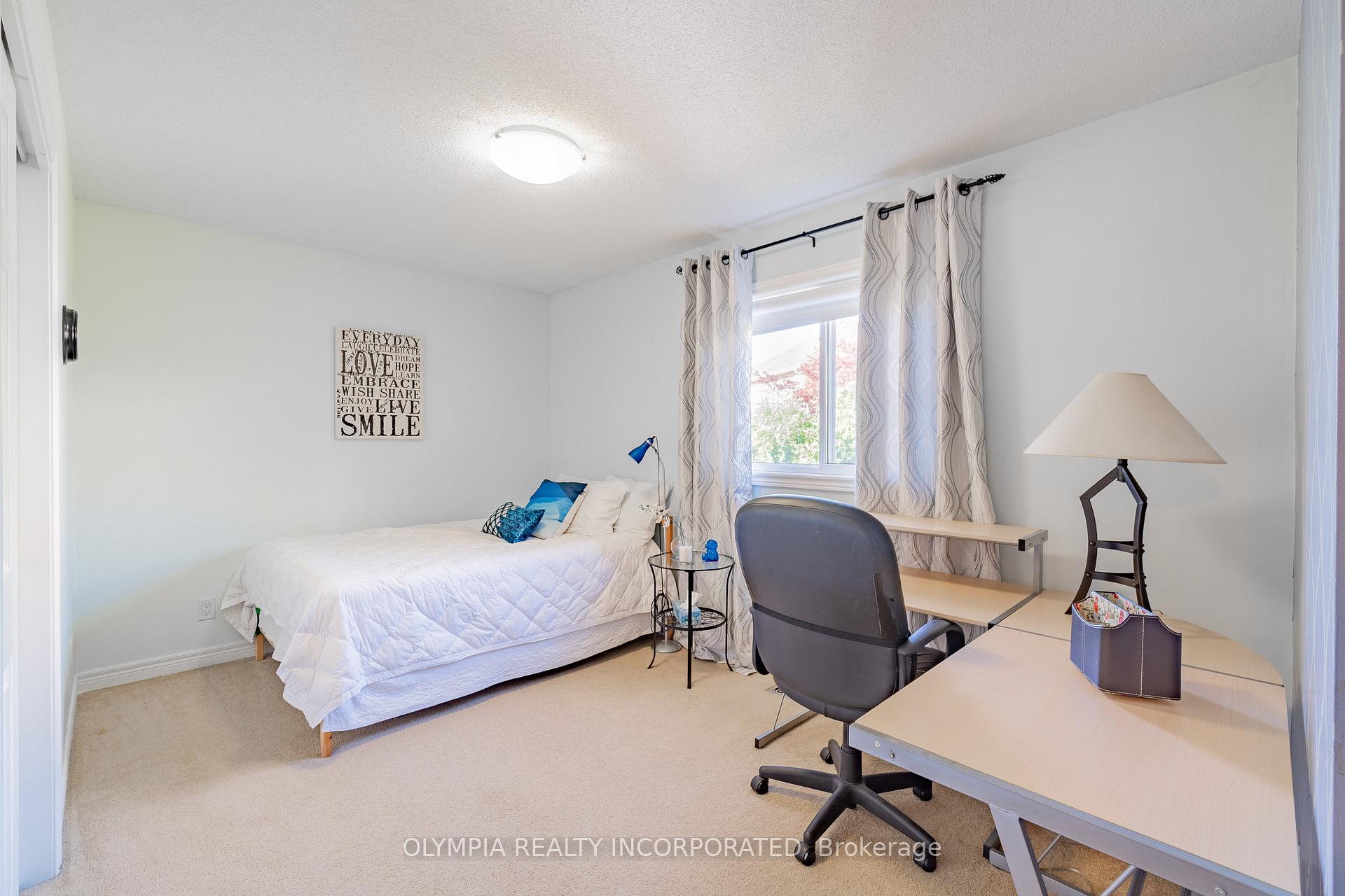 Photo 9 of 264 Winterberry Boulevard, Thorold, Confederation Heights — HOMEH
