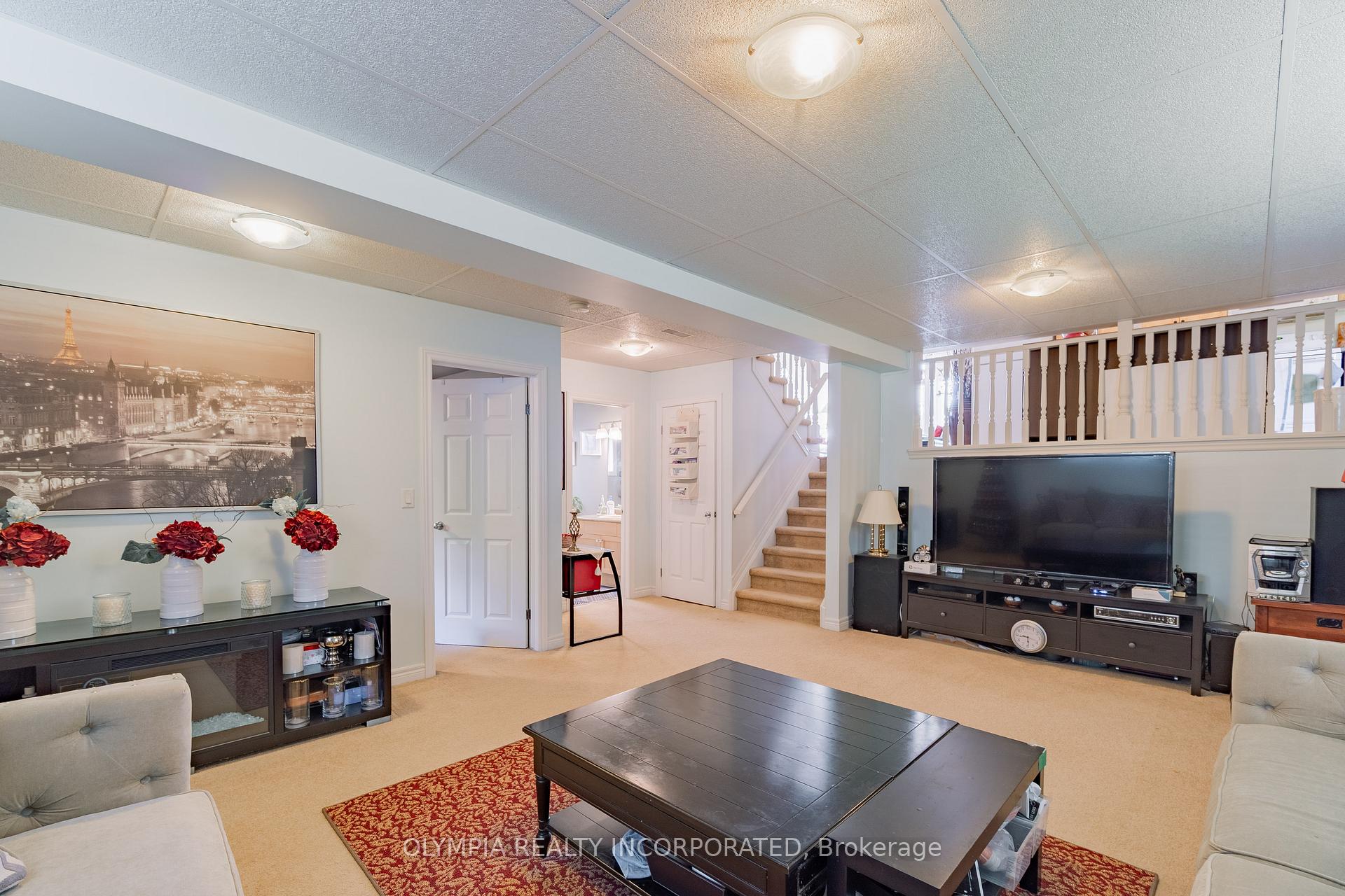 Photo 13 of 264 Winterberry Boulevard, Thorold, Confederation Heights — HOMEH