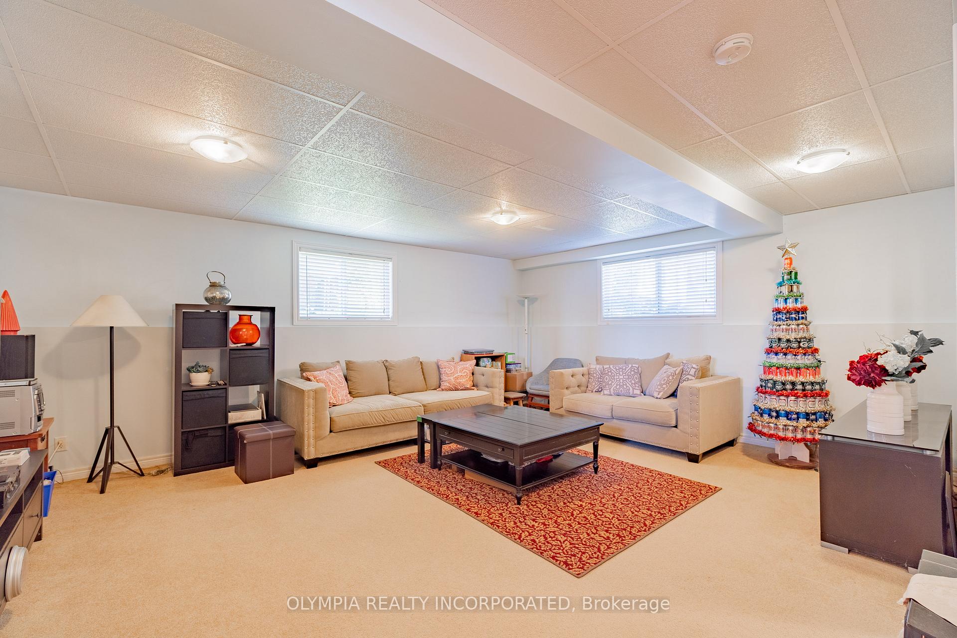Photo 14 of 264 Winterberry Boulevard, Thorold, Confederation Heights — HOMEH