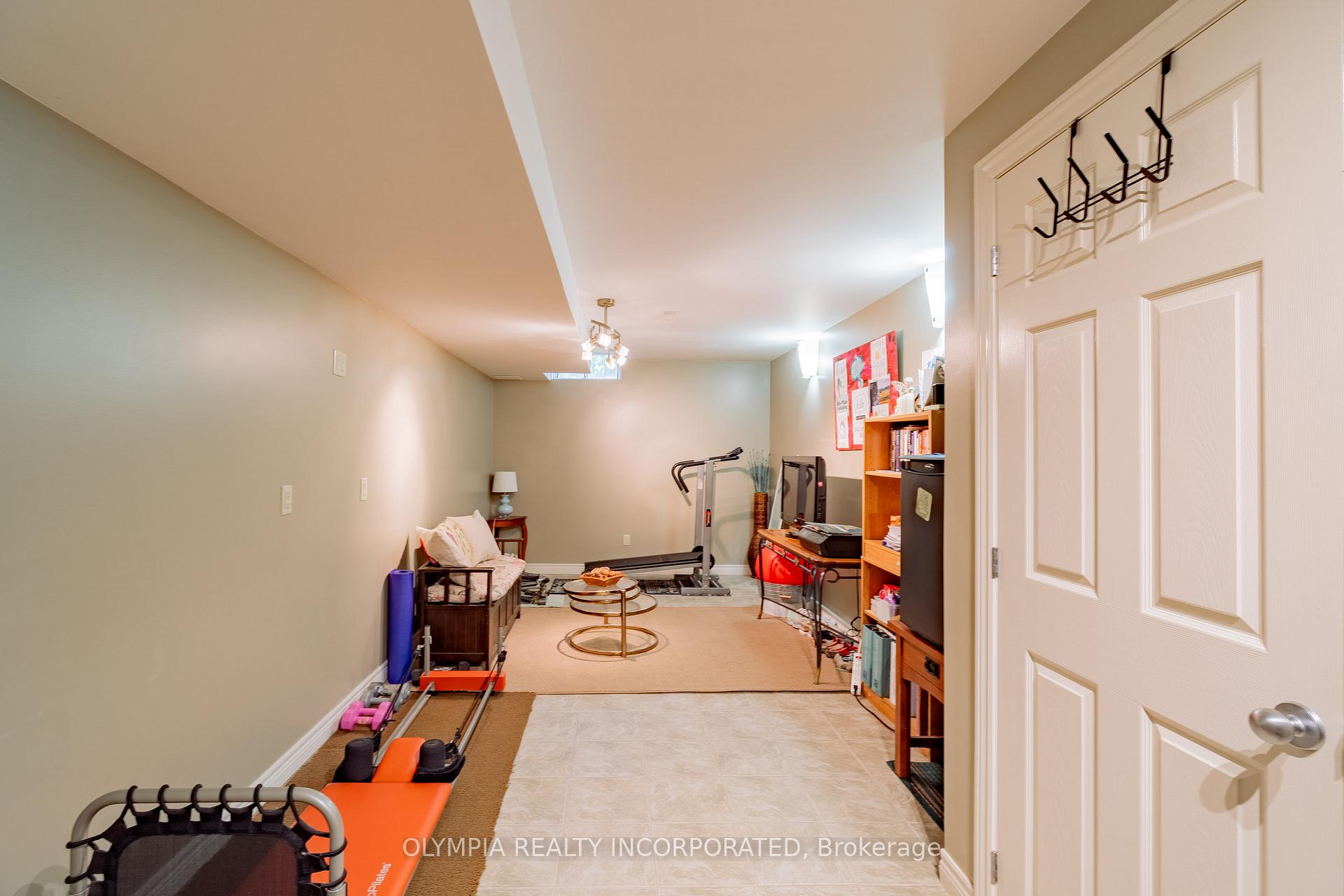 Photo 17 of 264 Winterberry Boulevard, Thorold, Confederation Heights — HOMEH