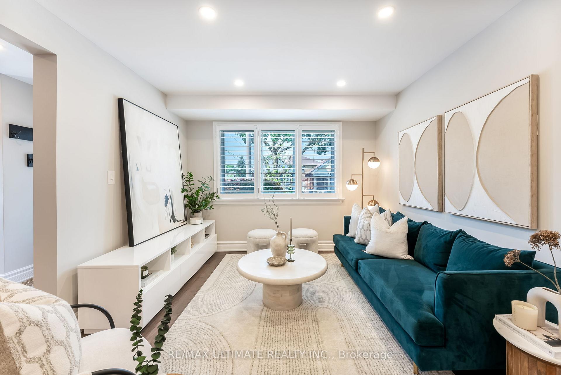 Photo 4 of 247 Dewhurst Boulevard N, Toronto, Danforth Village-East York — HOMEH