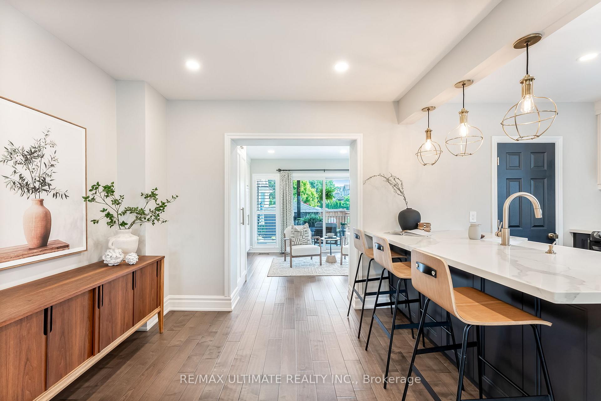 Photo 9 of 247 Dewhurst Boulevard N, Toronto, Danforth Village-East York — HOMEH