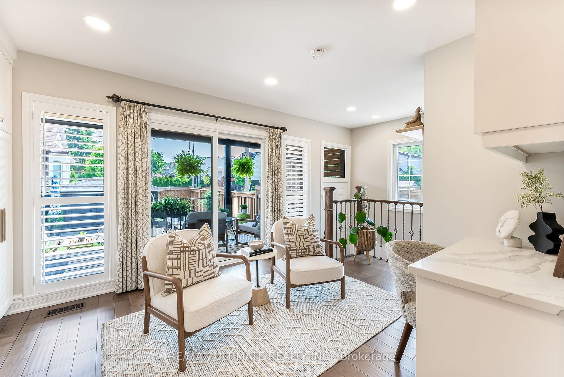 Photo 11 of 247 Dewhurst Boulevard N, Toronto, Danforth Village-East York — HOMEH
