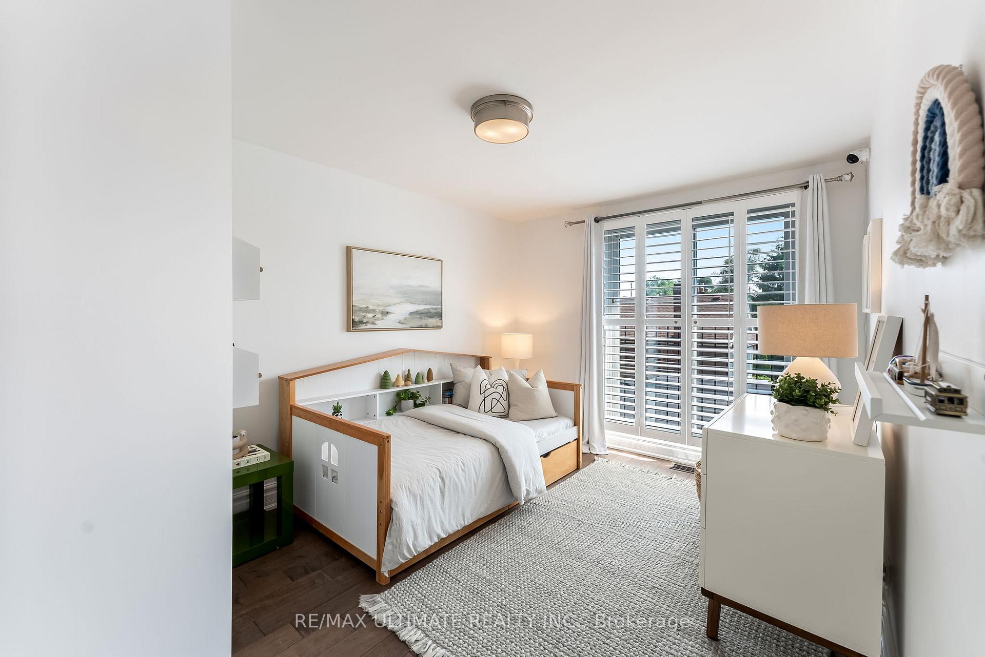 Photo 20 of 247 Dewhurst Boulevard N, Toronto, Danforth Village-East York — HOMEH