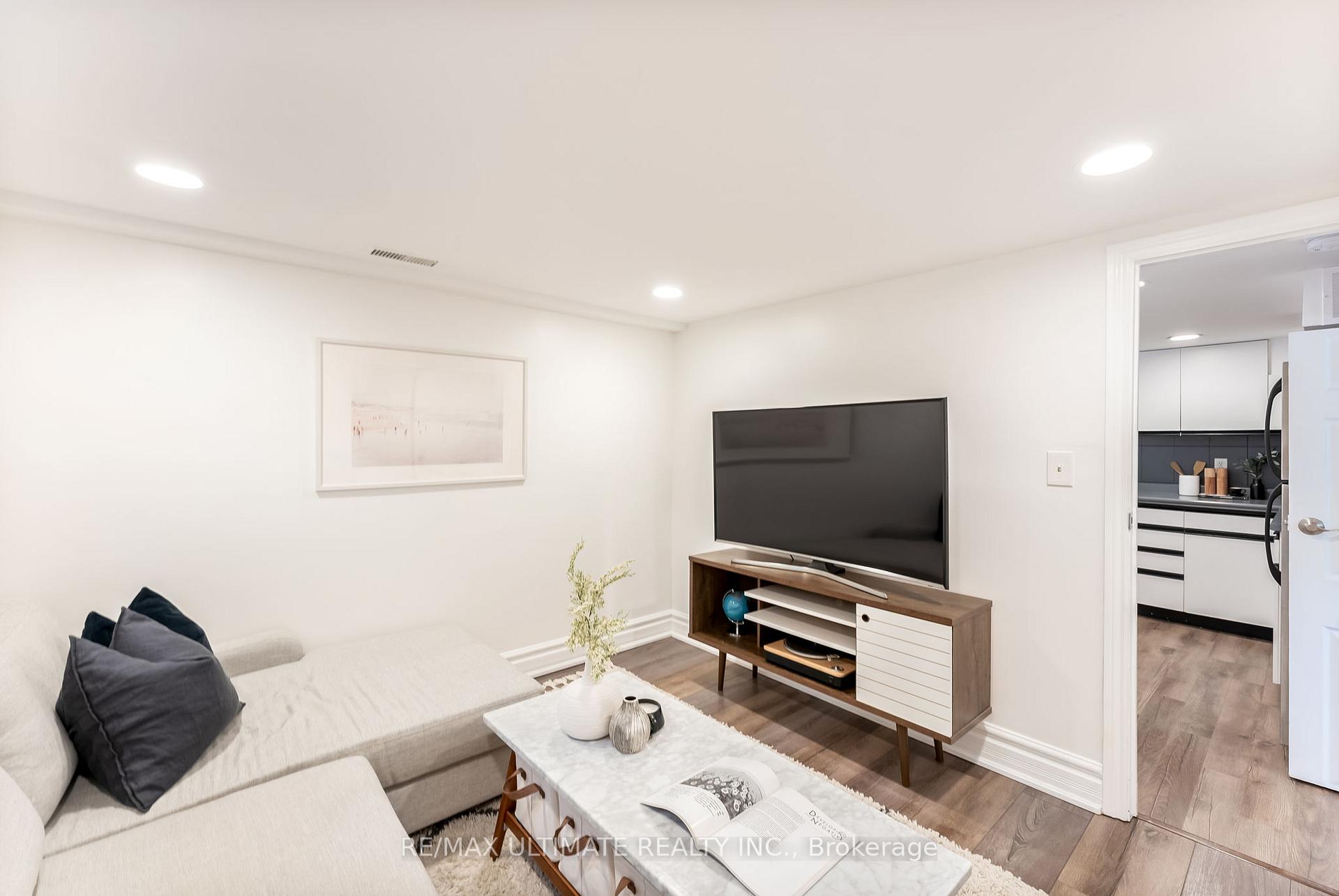Photo 30 of 247 Dewhurst Boulevard N, Toronto, Danforth Village-East York — HOMEH