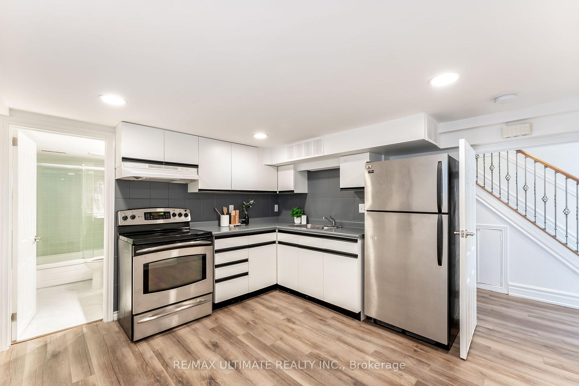 Photo 32 of 247 Dewhurst Boulevard N, Toronto, Danforth Village-East York — HOMEH