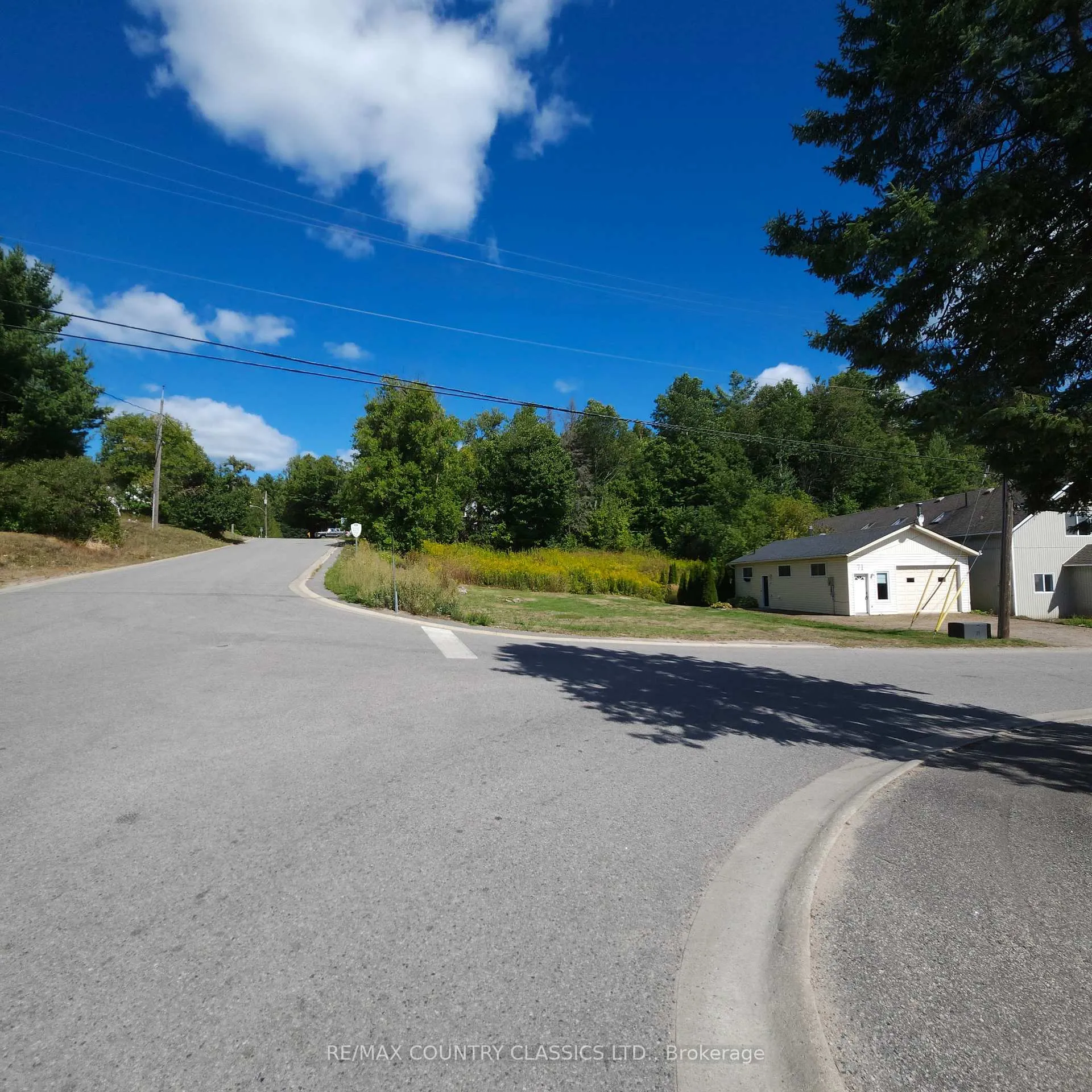 Photo 12 of 71 & 73 Cleak Avenue, Bancroft, Bancroft Ward — HOMEH