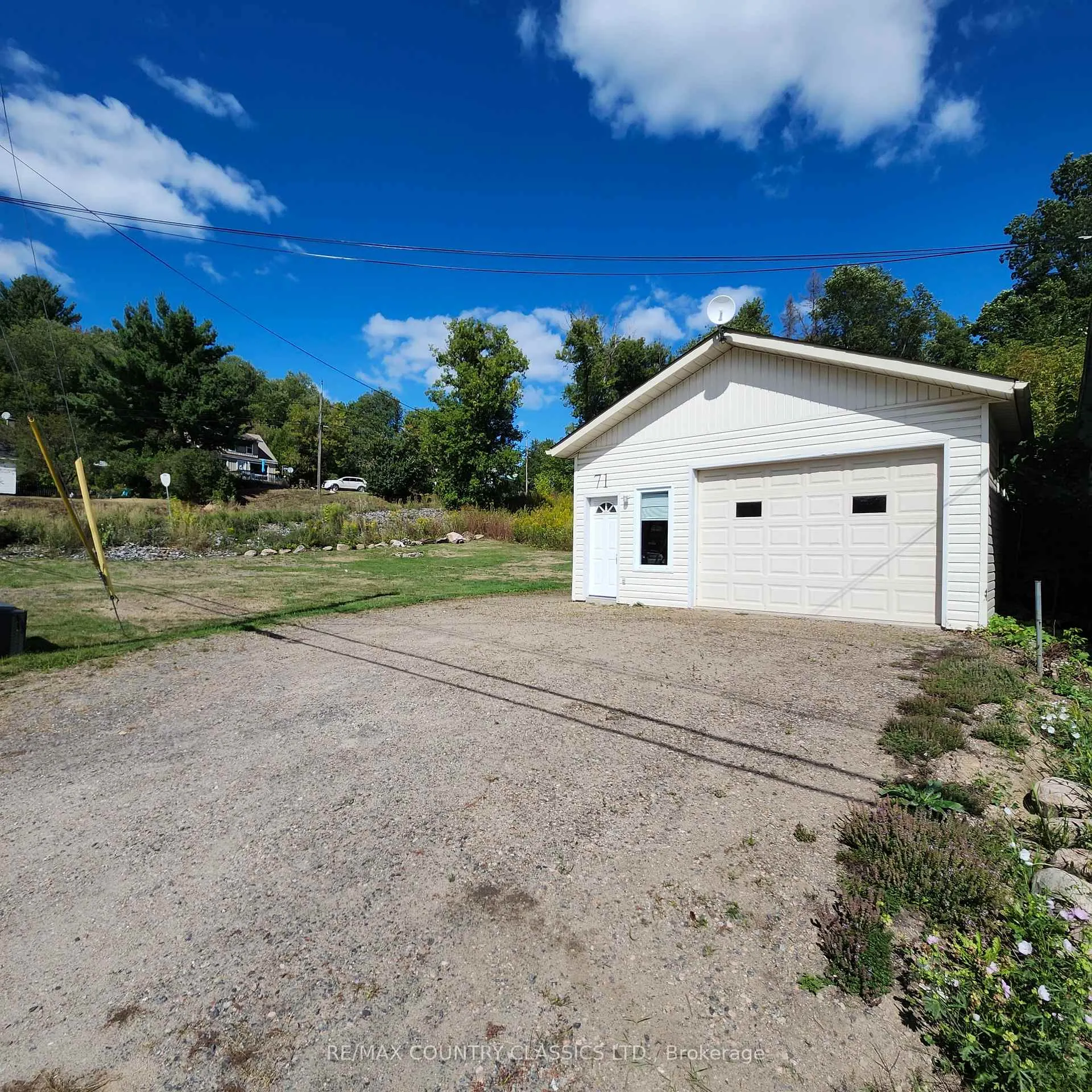 Photo 13 of 71 & 73 Cleak Avenue, Bancroft, Bancroft Ward — HOMEH