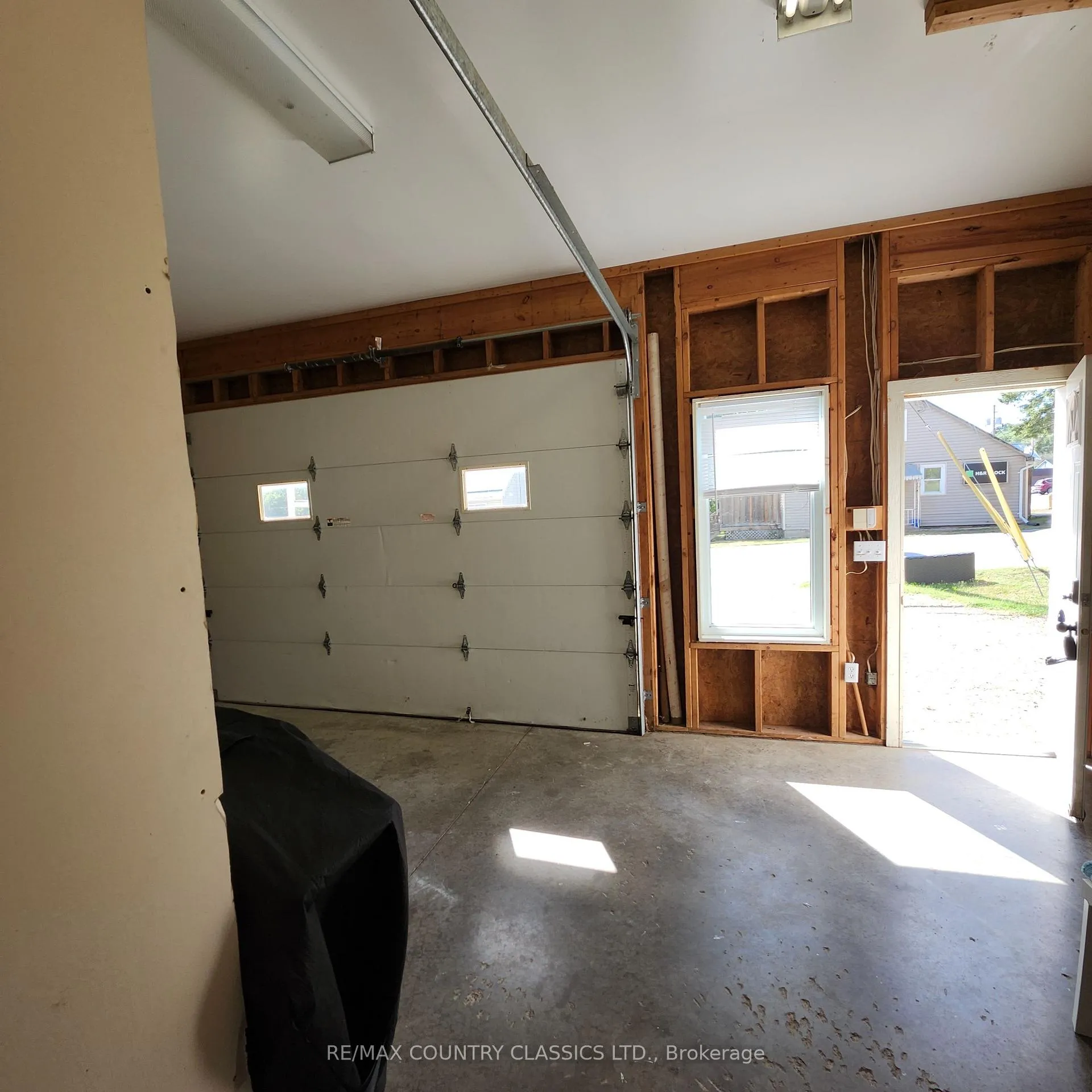 Photo 27 of 71 & 73 Cleak Avenue, Bancroft, Bancroft Ward — HOMEH