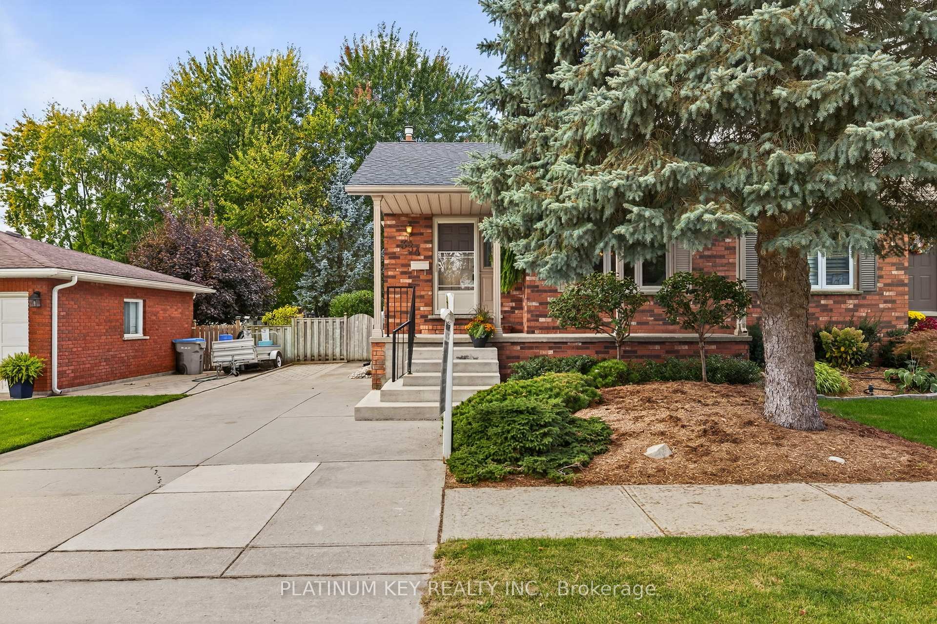 Photo 1 of 334 Mckellar Street, Strathroy-Caradoc, SW — HOMEH