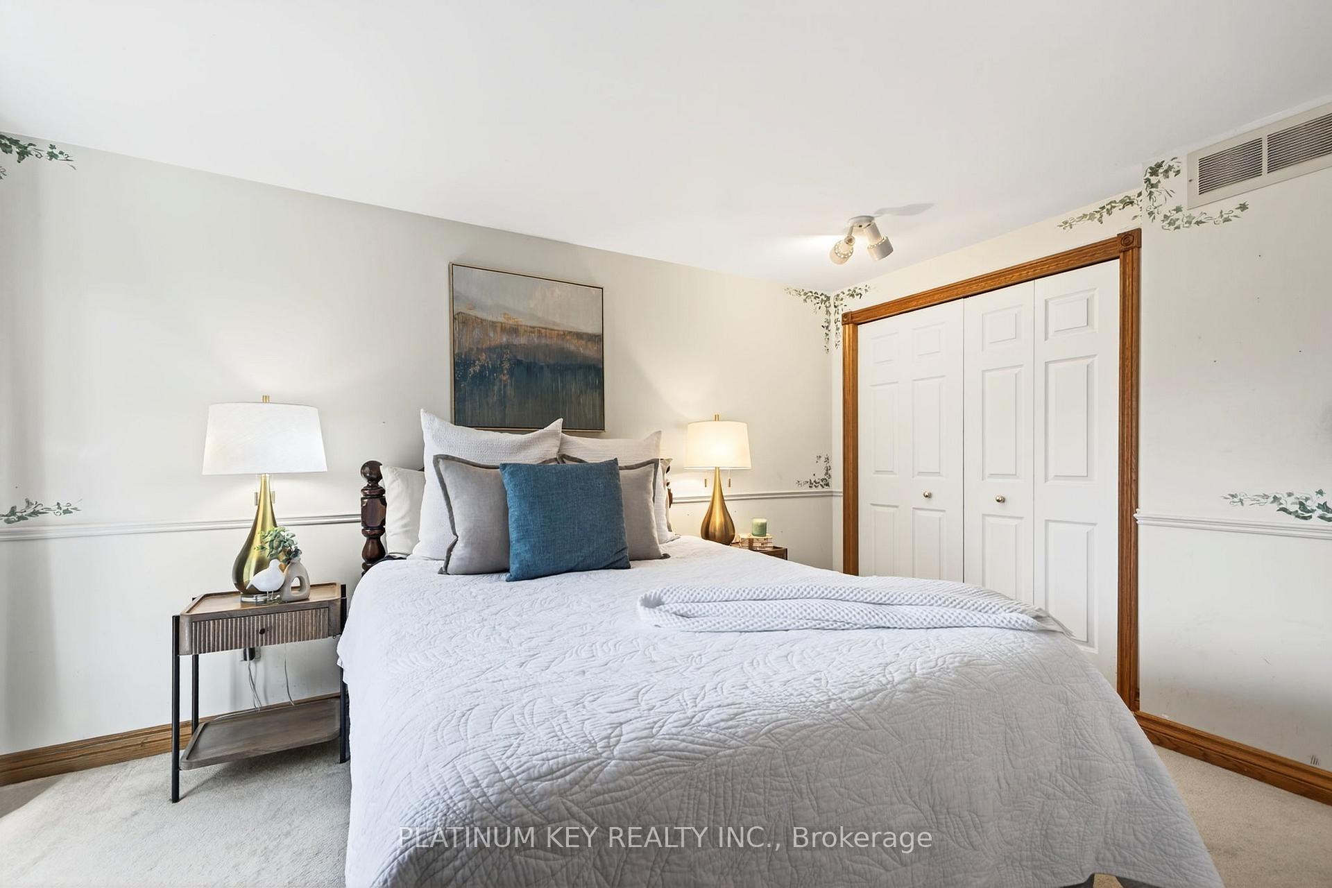 Photo 24 of 334 Mckellar Street, Strathroy-Caradoc, SW — HOMEH