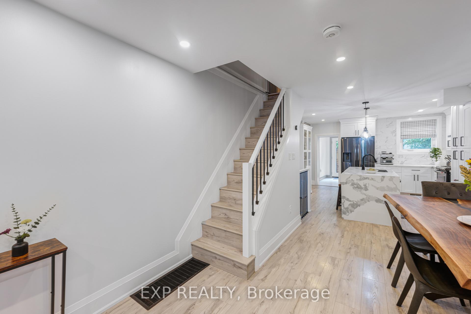 Photo 19 of 298 Gainsborough Road, Toronto, Woodbine Corridor — HOMEH