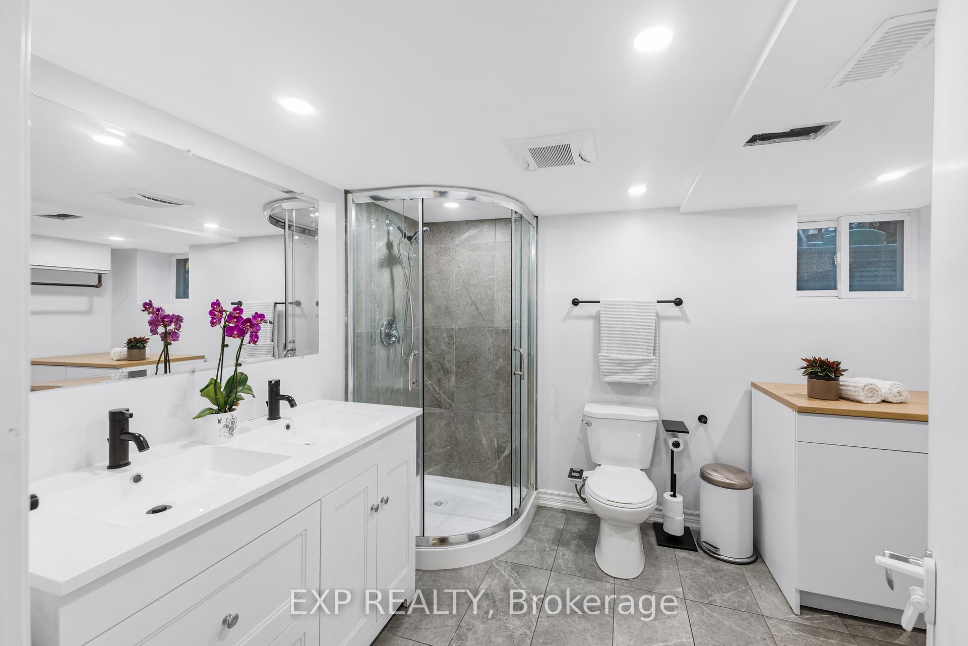 Photo 31 of 298 Gainsborough Road, Toronto, Woodbine Corridor — HOMEH