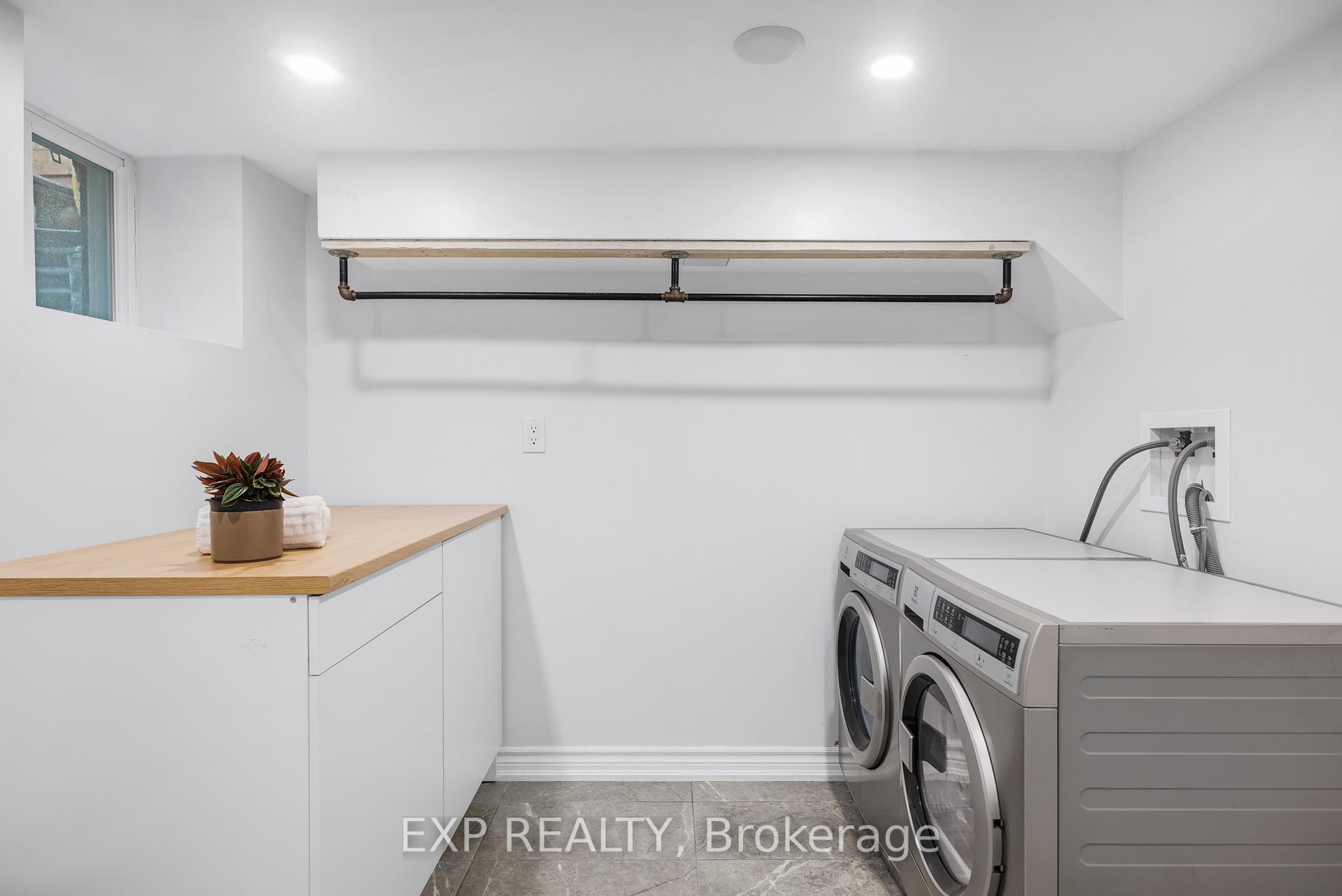 Photo 32 of 298 Gainsborough Road, Toronto, Woodbine Corridor — HOMEH