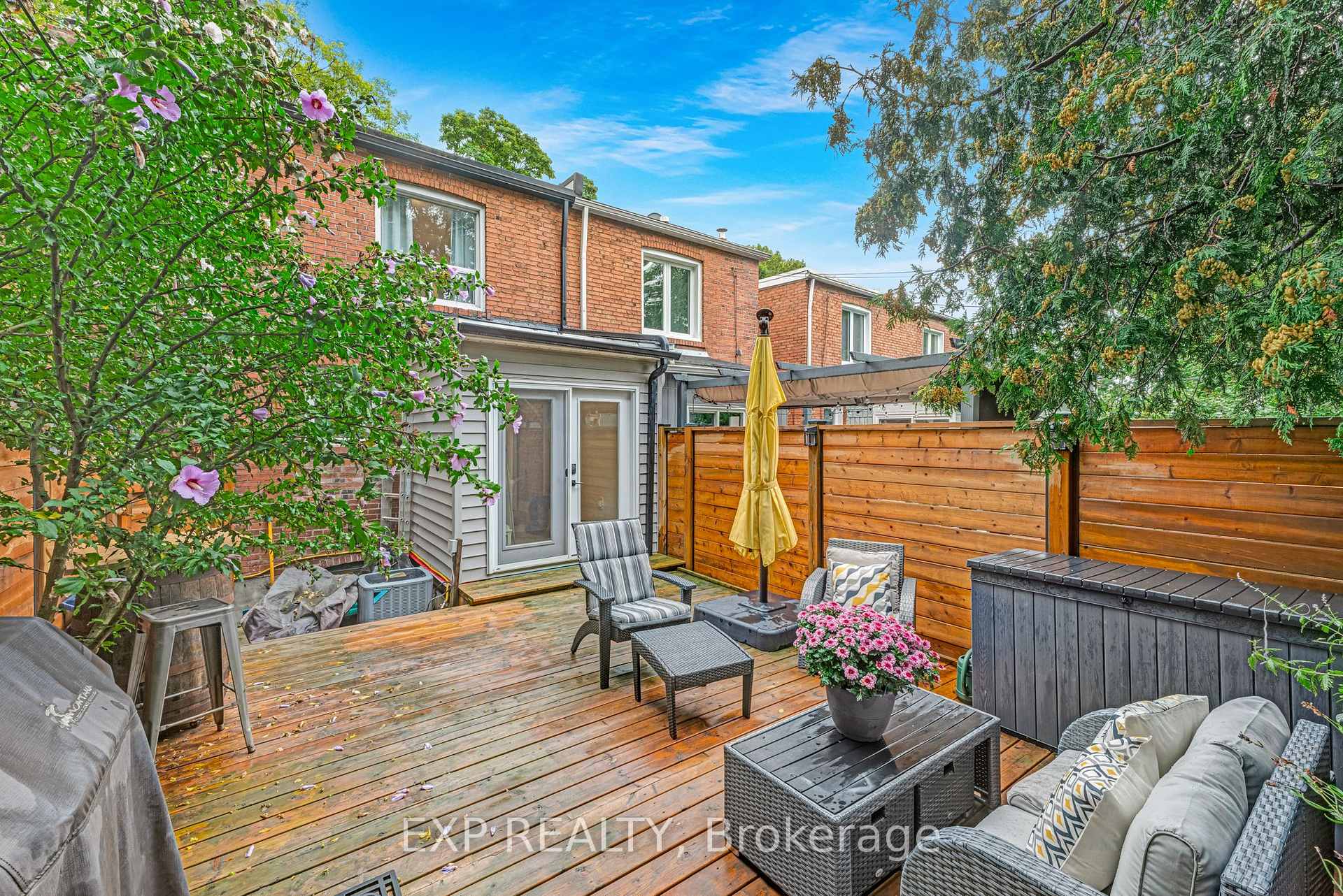 Photo 34 of 298 Gainsborough Road, Toronto, Woodbine Corridor — HOMEH
