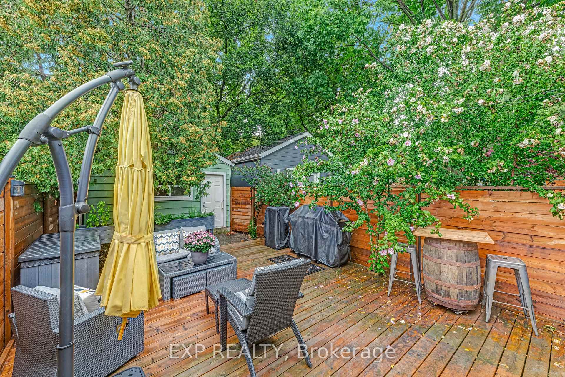 Photo 35 of 298 Gainsborough Road, Toronto, Woodbine Corridor — HOMEH