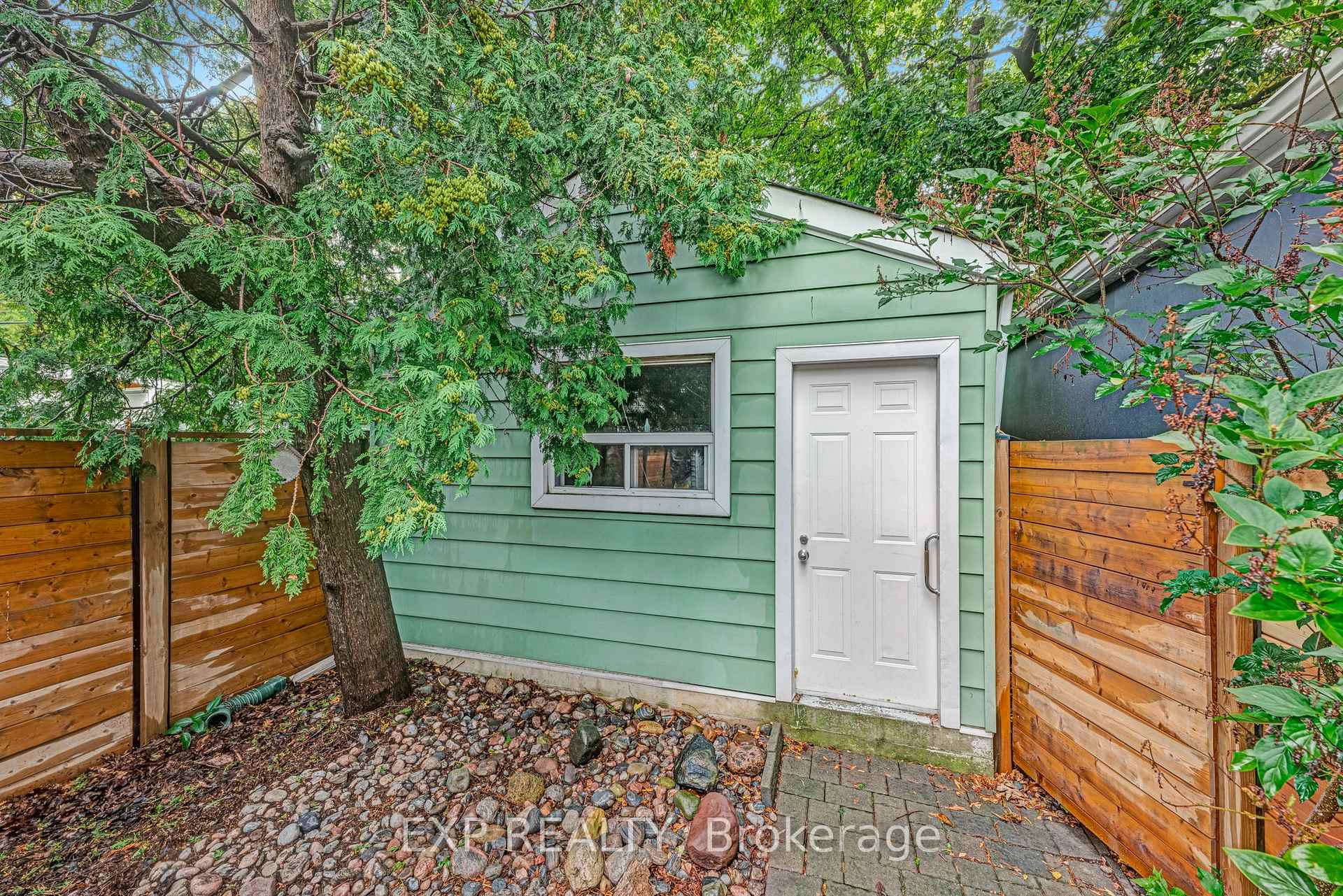 Photo 37 of 298 Gainsborough Road, Toronto, Woodbine Corridor — HOMEH