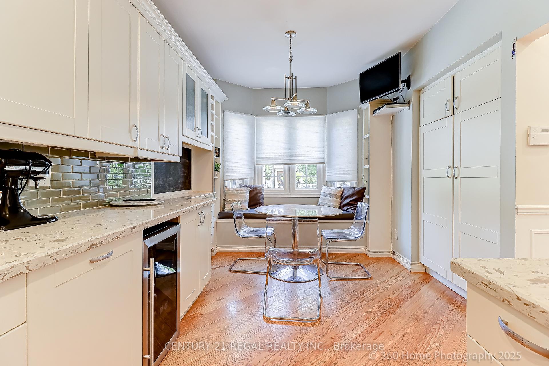 Photo 3 of 84 Malvern Avenue, Toronto, East End-Danforth — HOMEH